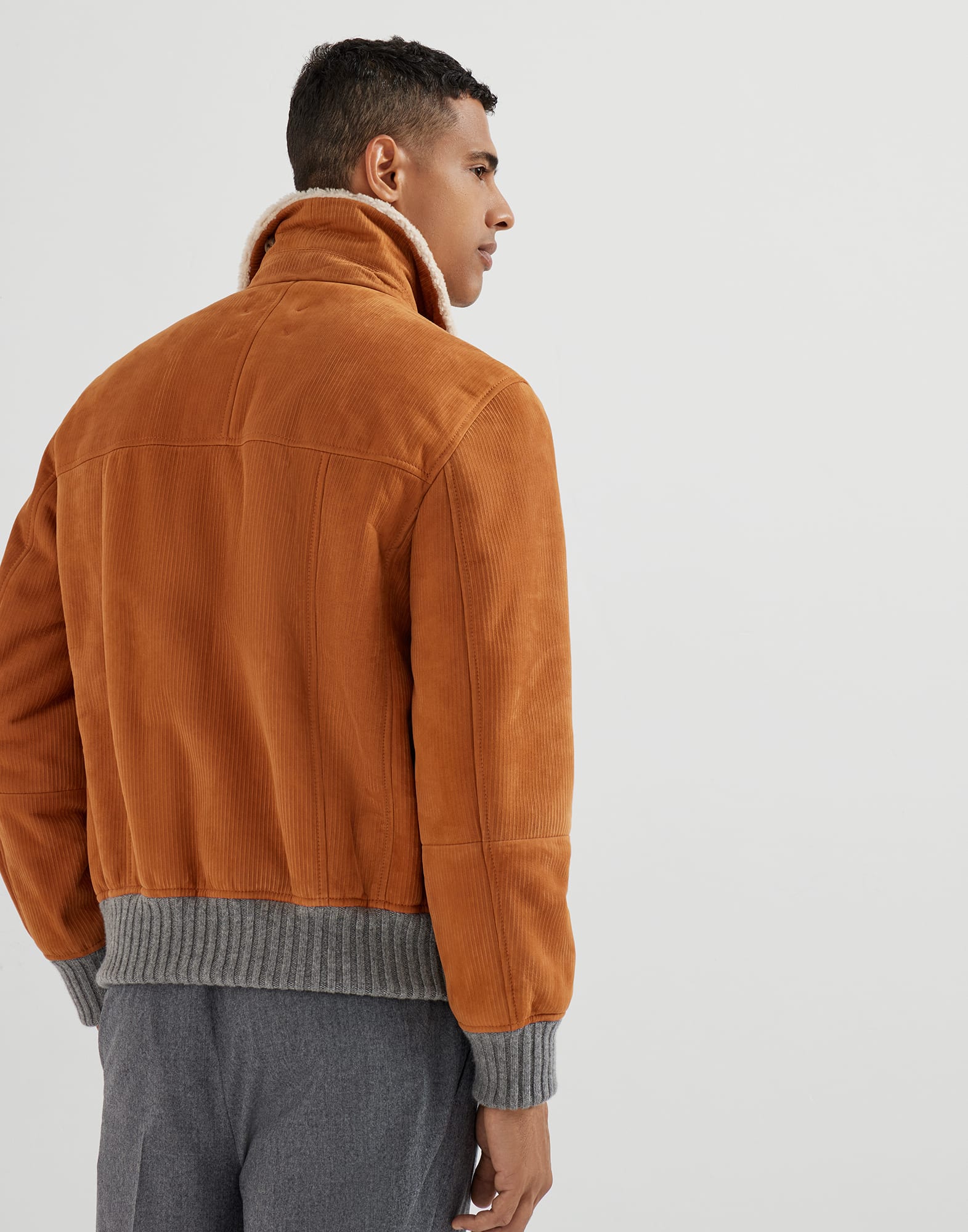 皮革 - 背面视角 - 正面观看 - 全屏观看