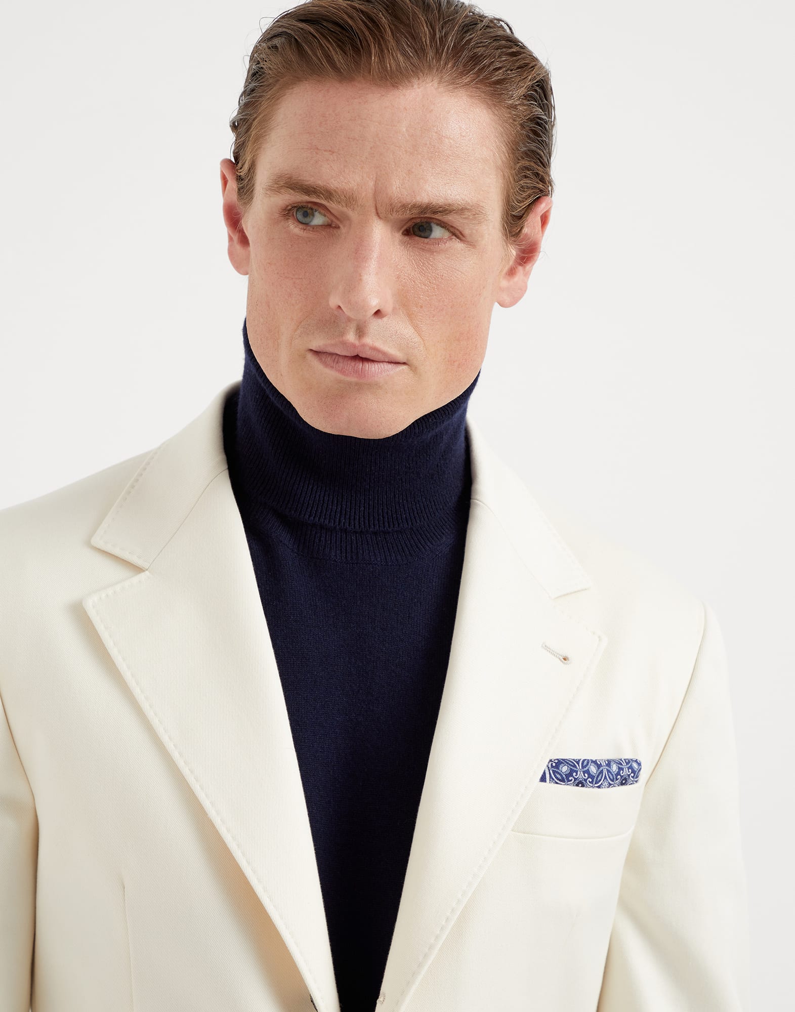 Pocket Square - Editorial view - View Full Screen