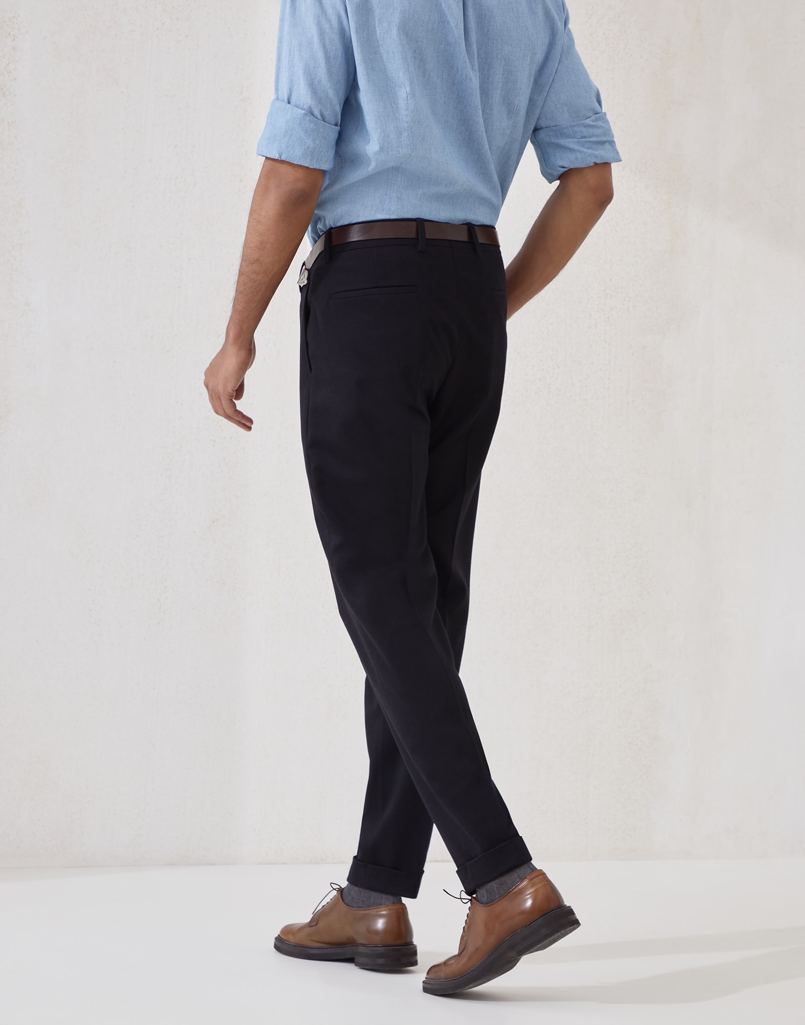 打褶裤 - 背面视角 - 正面观看 - 全屏观看