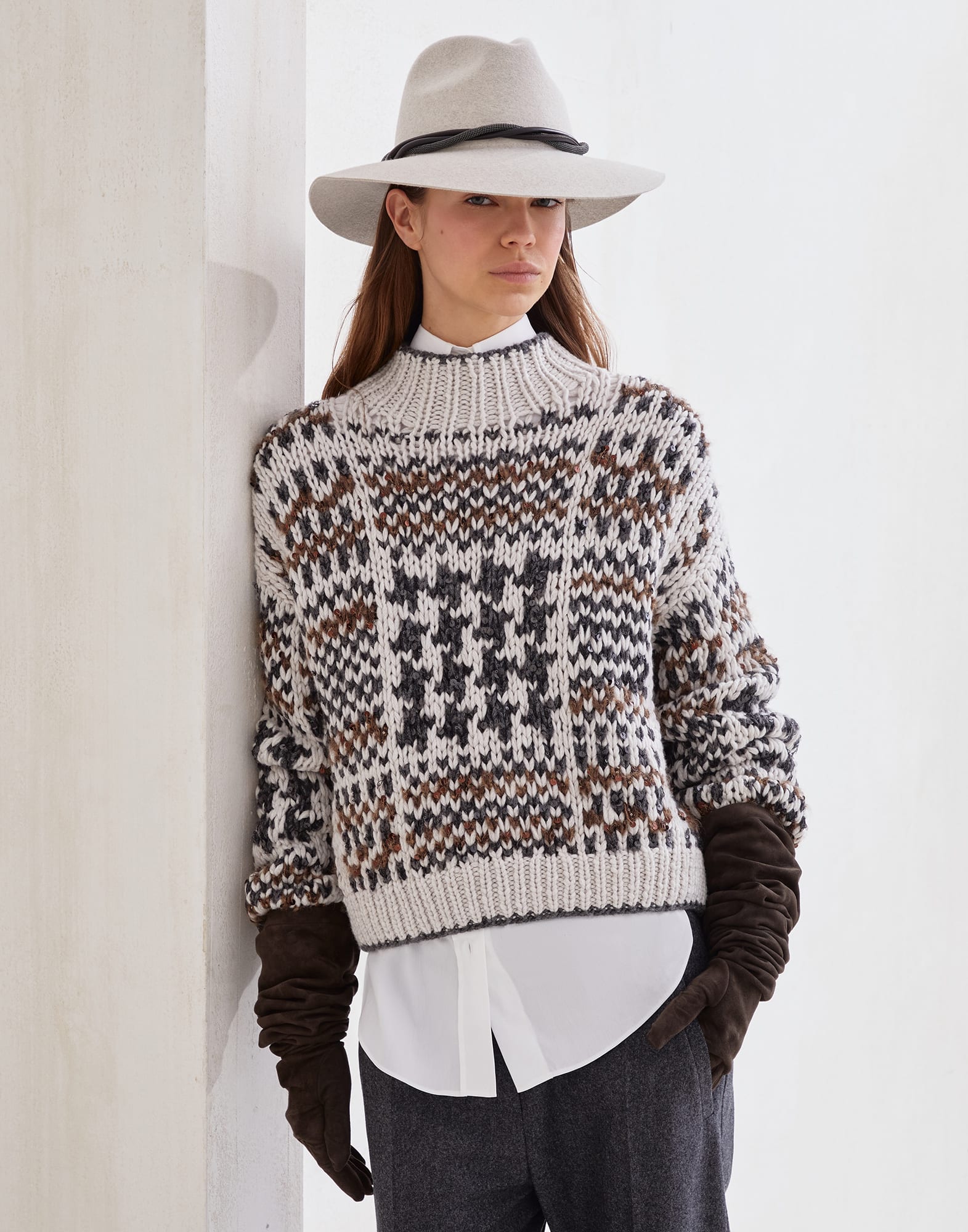 クルーネック - エディトリアル - 全画面表示