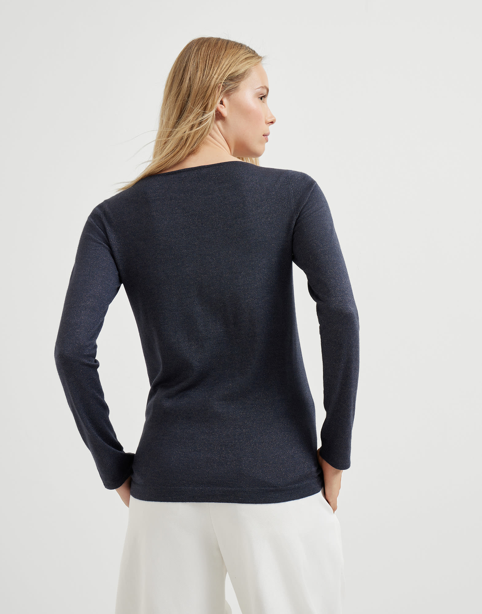 Scoop Neck - Back view - View Full Screen