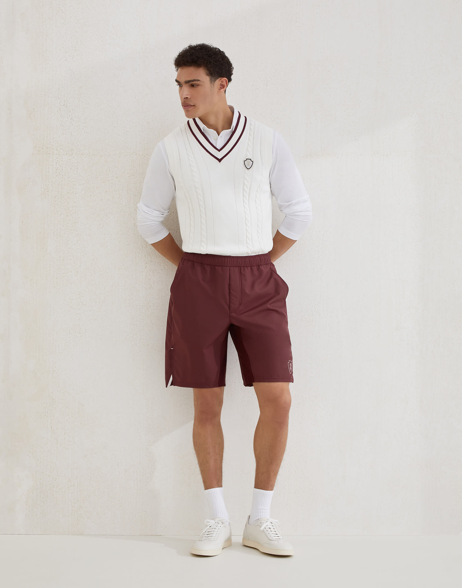 252MOUTFIT60 image number 0