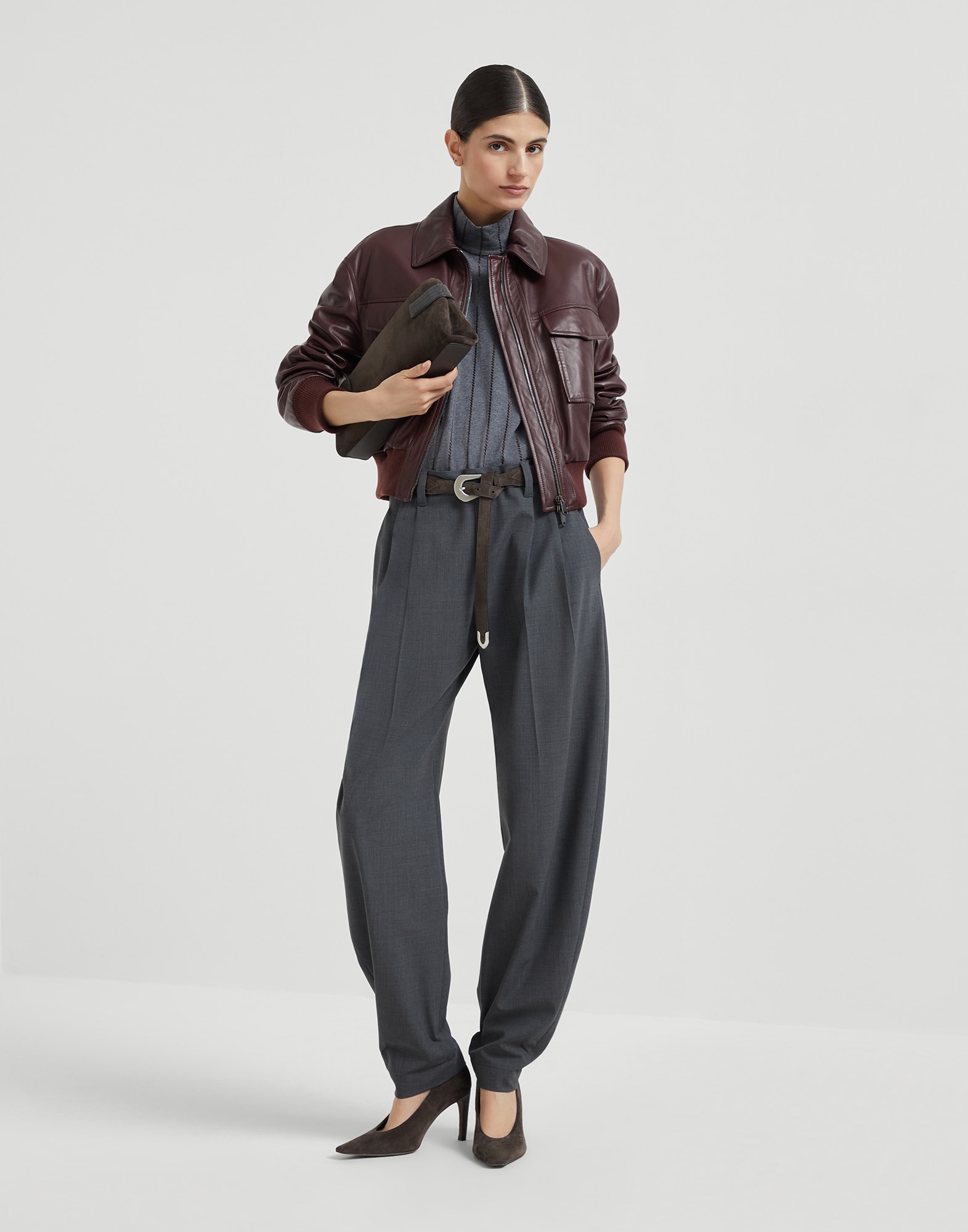 252WOUTFITCS77 image number 0