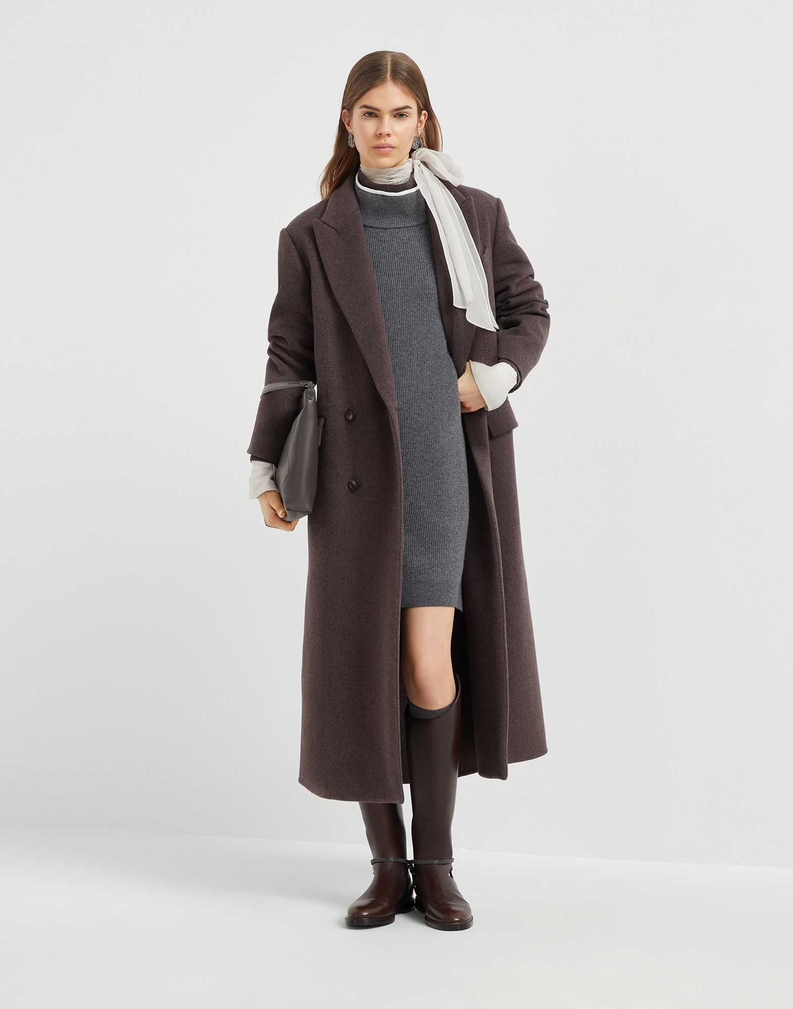 252WOUTFITCS134 image number 0