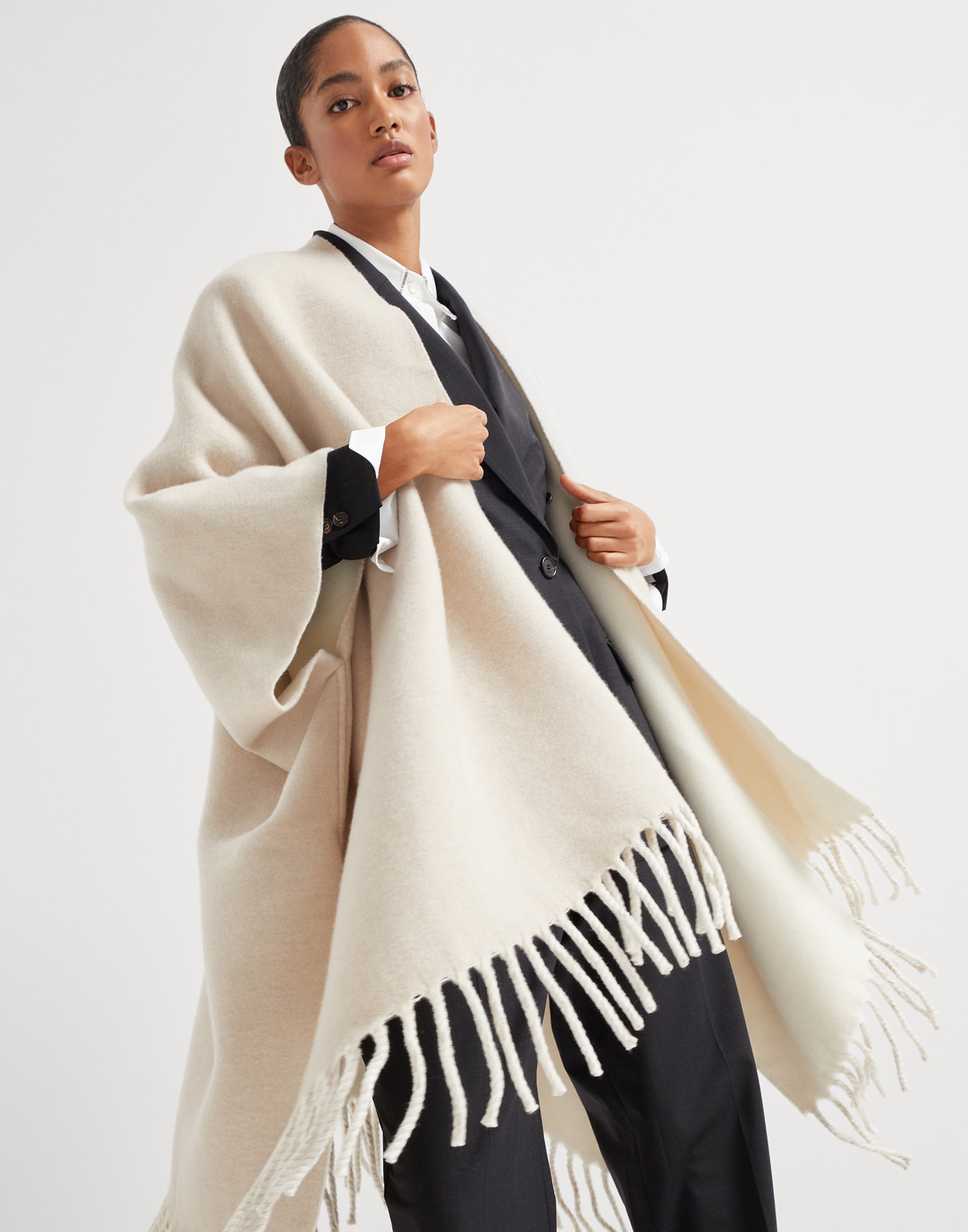 Knitted Poncho - Editorial view - View Full Screen
