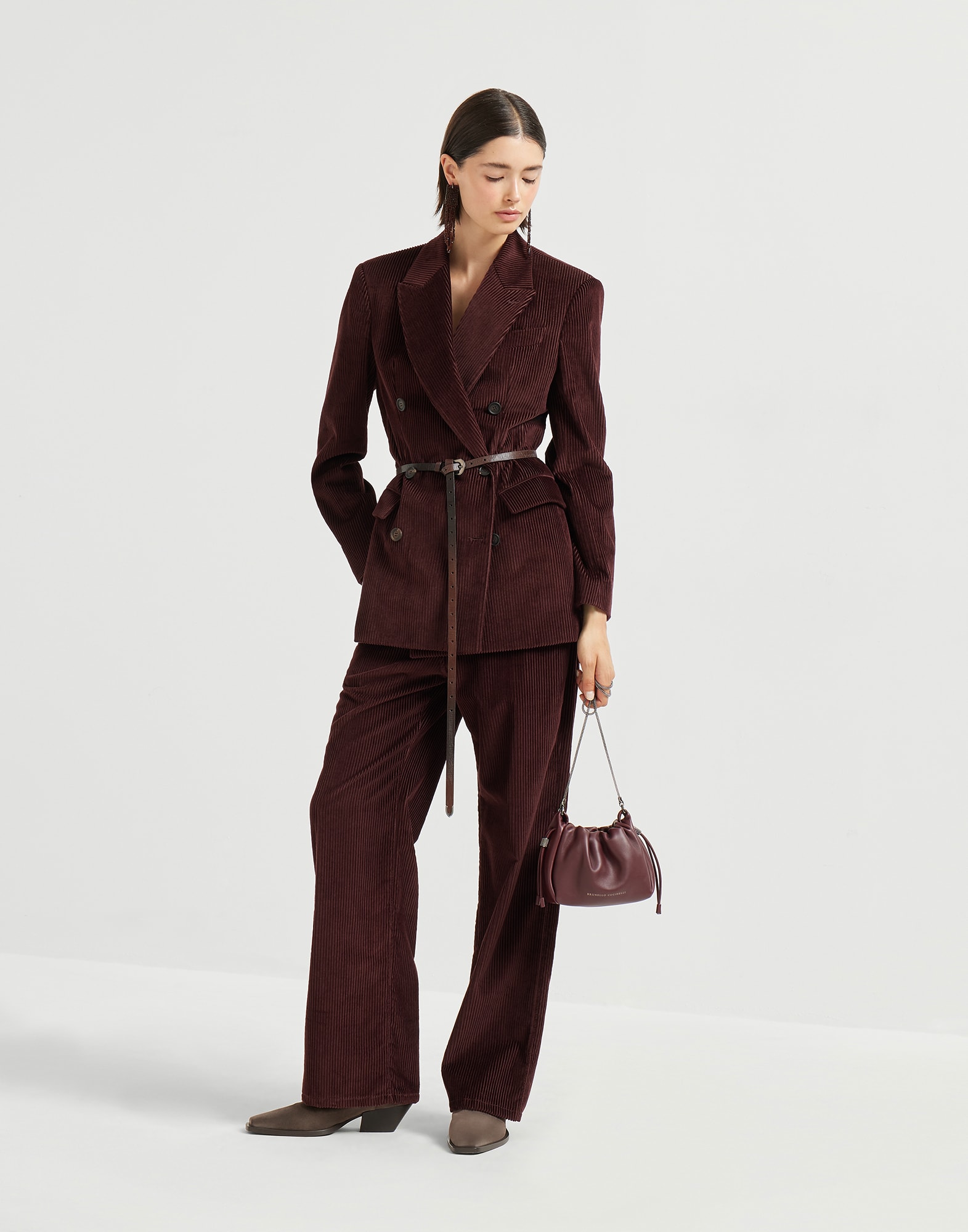 252WOUTFITTWINWEAR29 image number 0