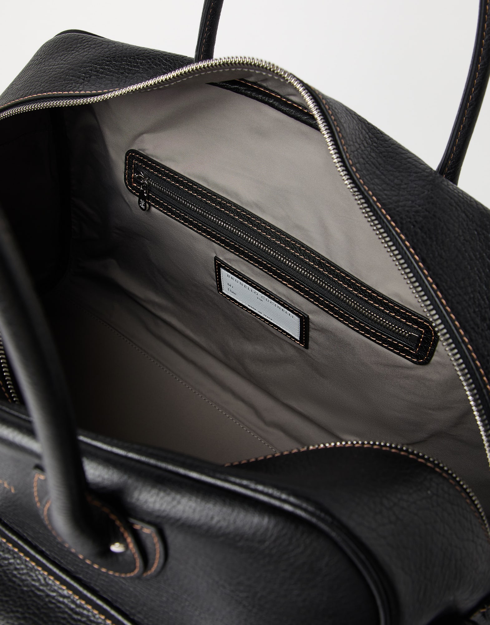 여행 가방 - 전체 룩 보기 - 전체 화면으로 보기