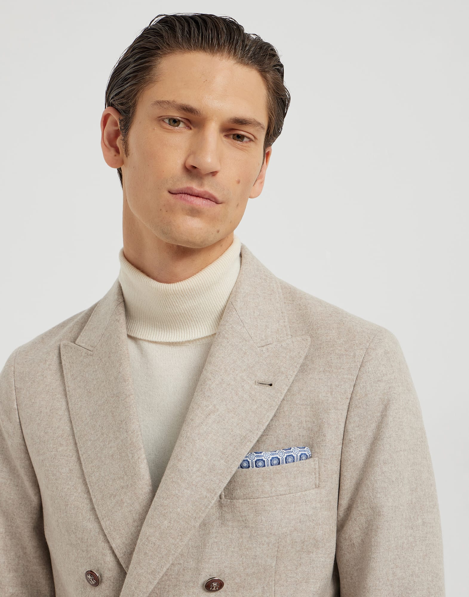 Pocket Square - Editorial view - View Full Screen