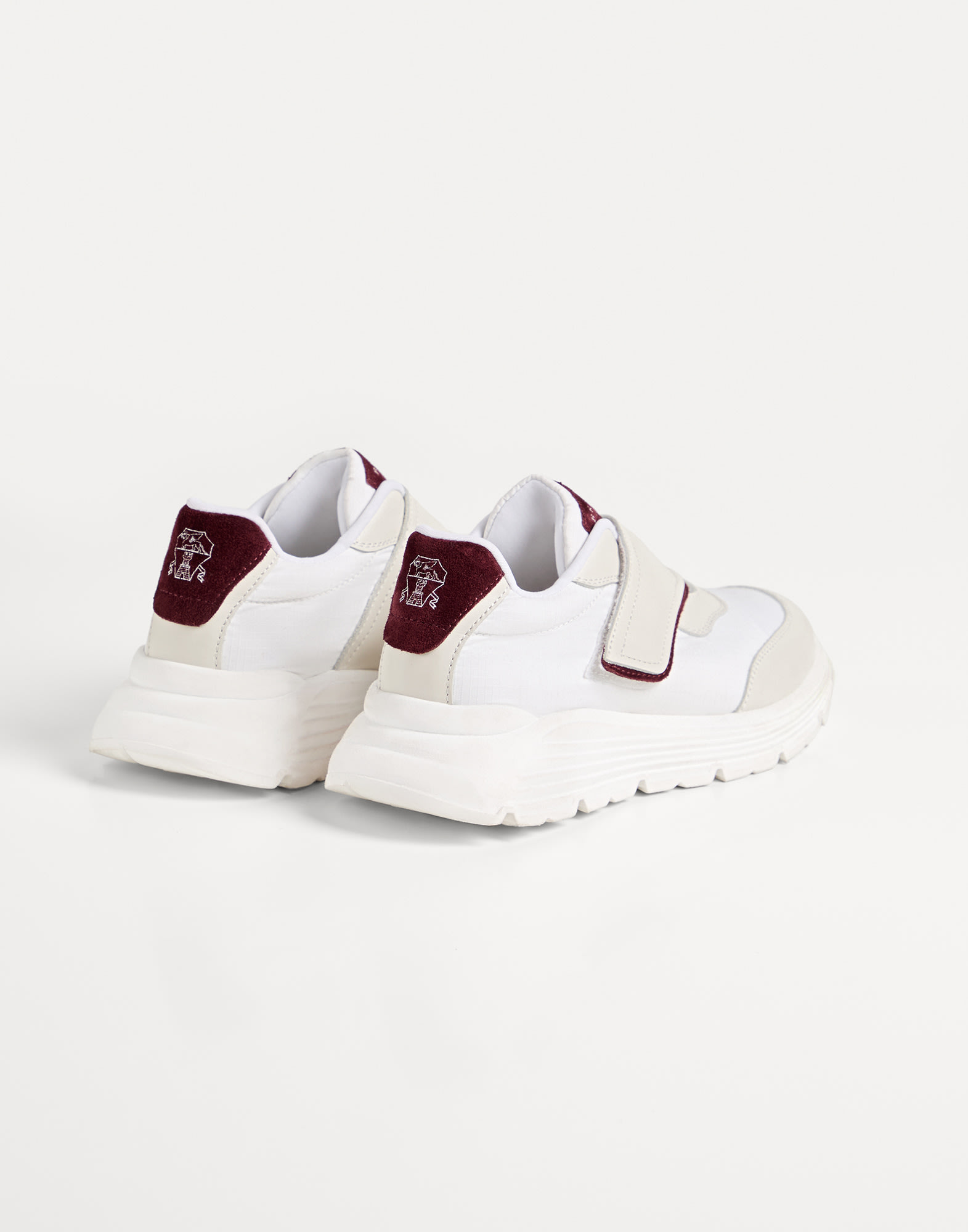 Sneakers - Back view - View Full Screen