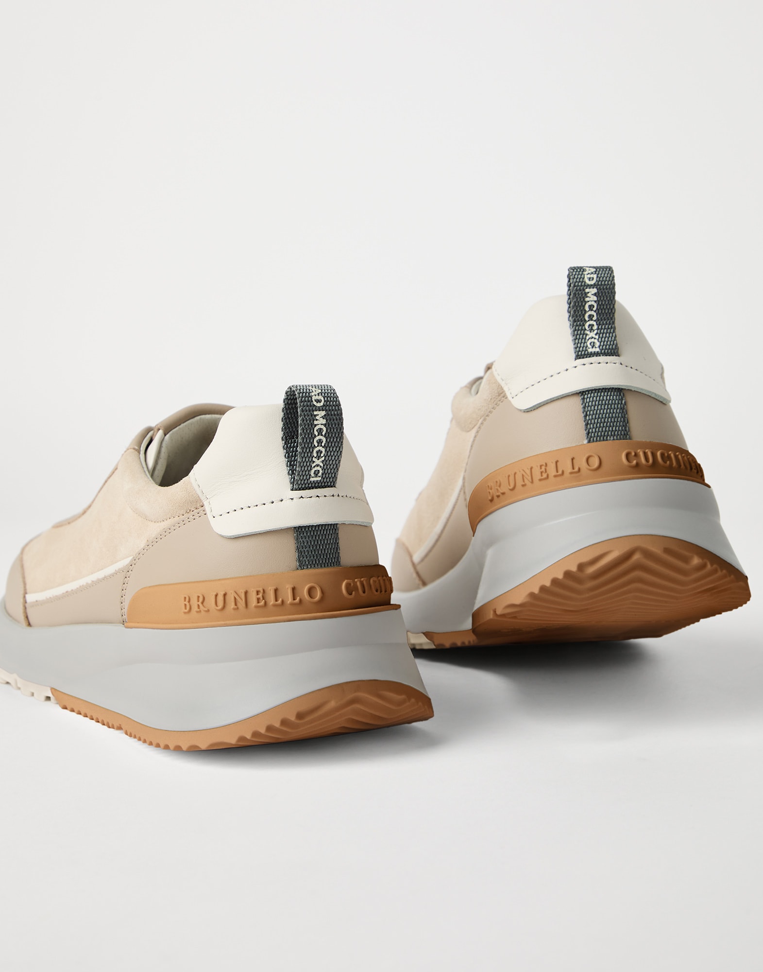 跑步鞋 - 细节视角 - 正面观看 - 全屏观看