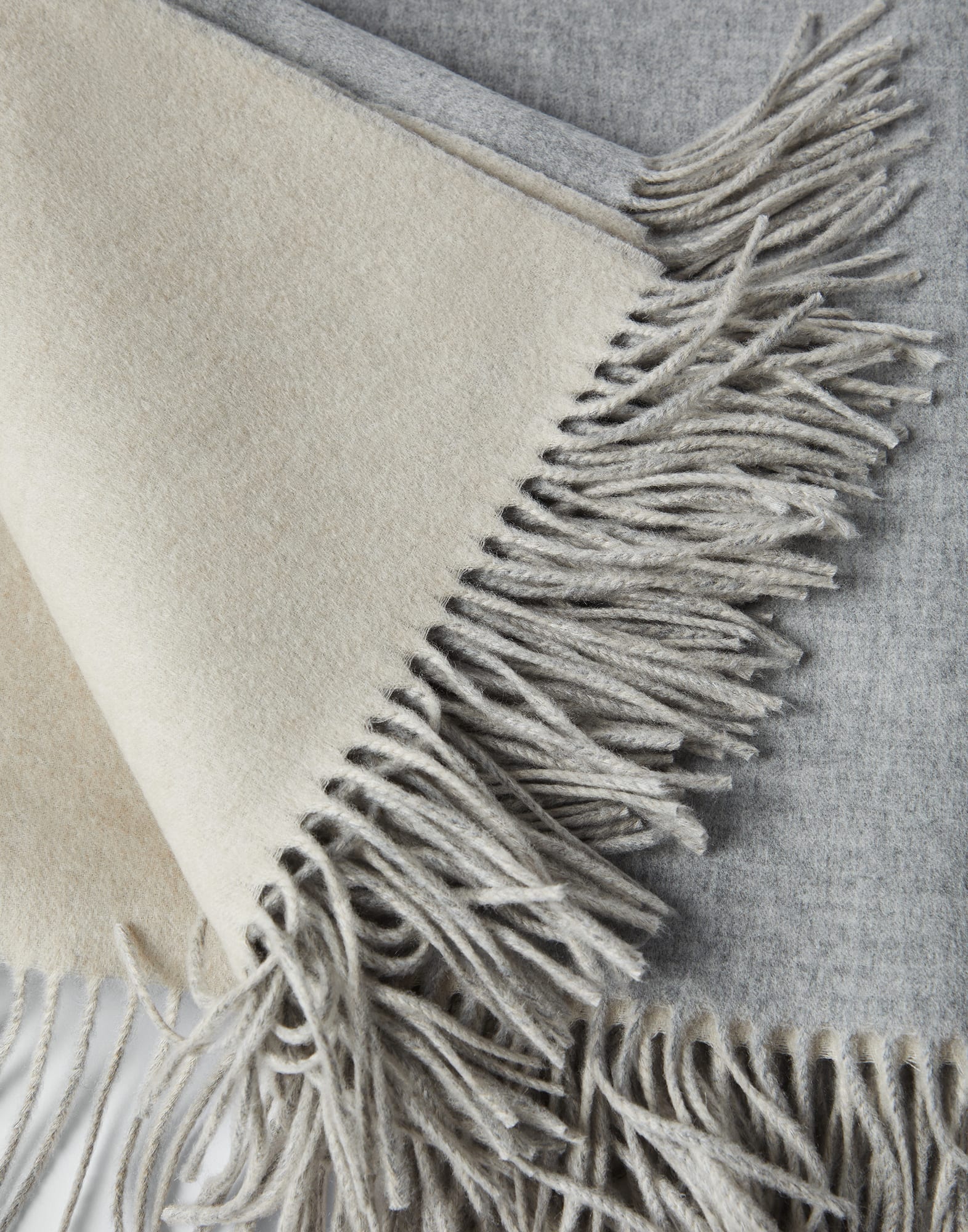 Плед из кашемира - Детальный вид - Посмотреть во весь экран