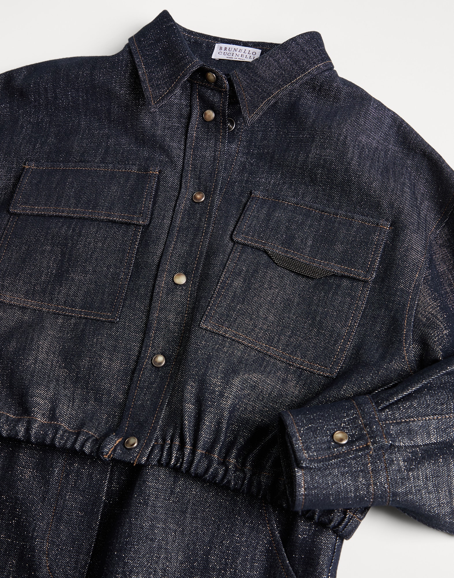 Kleider - Detailansicht - Vollbildmodus