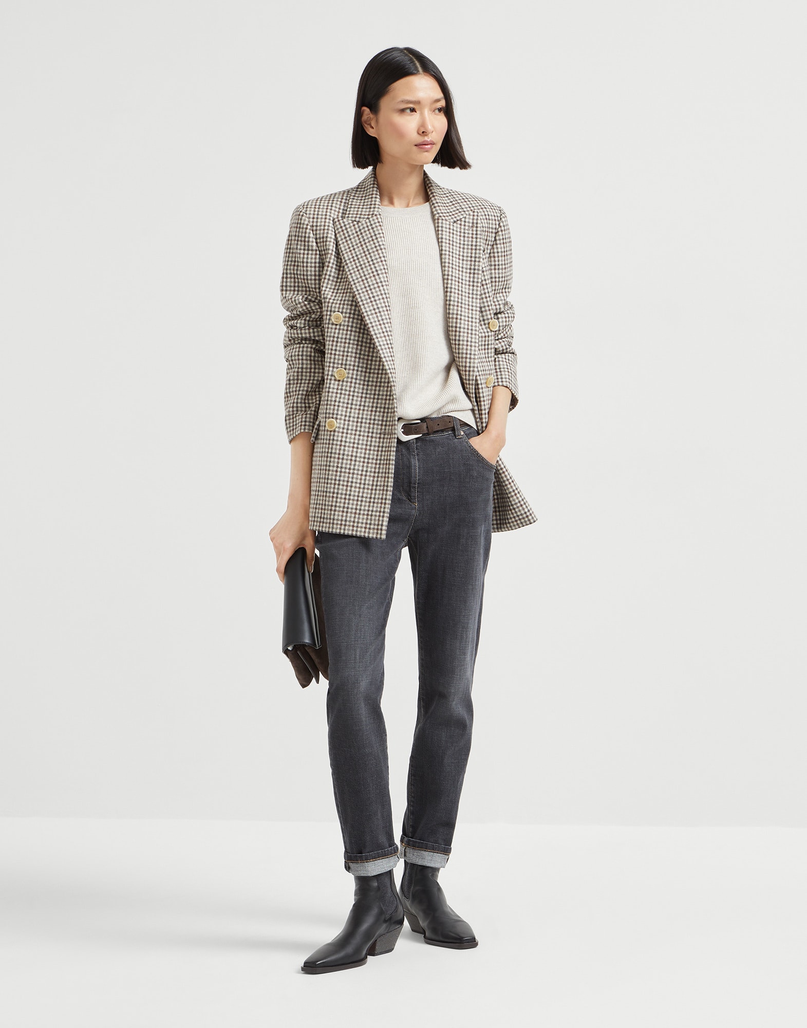 252WOUTFITCS237 image number 0