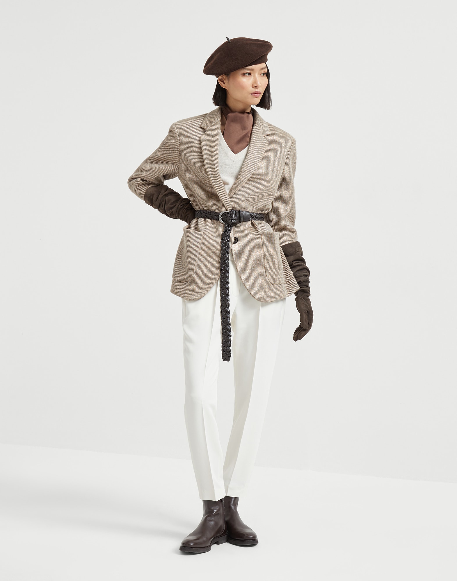 252WOUTFITCS244 image number 0