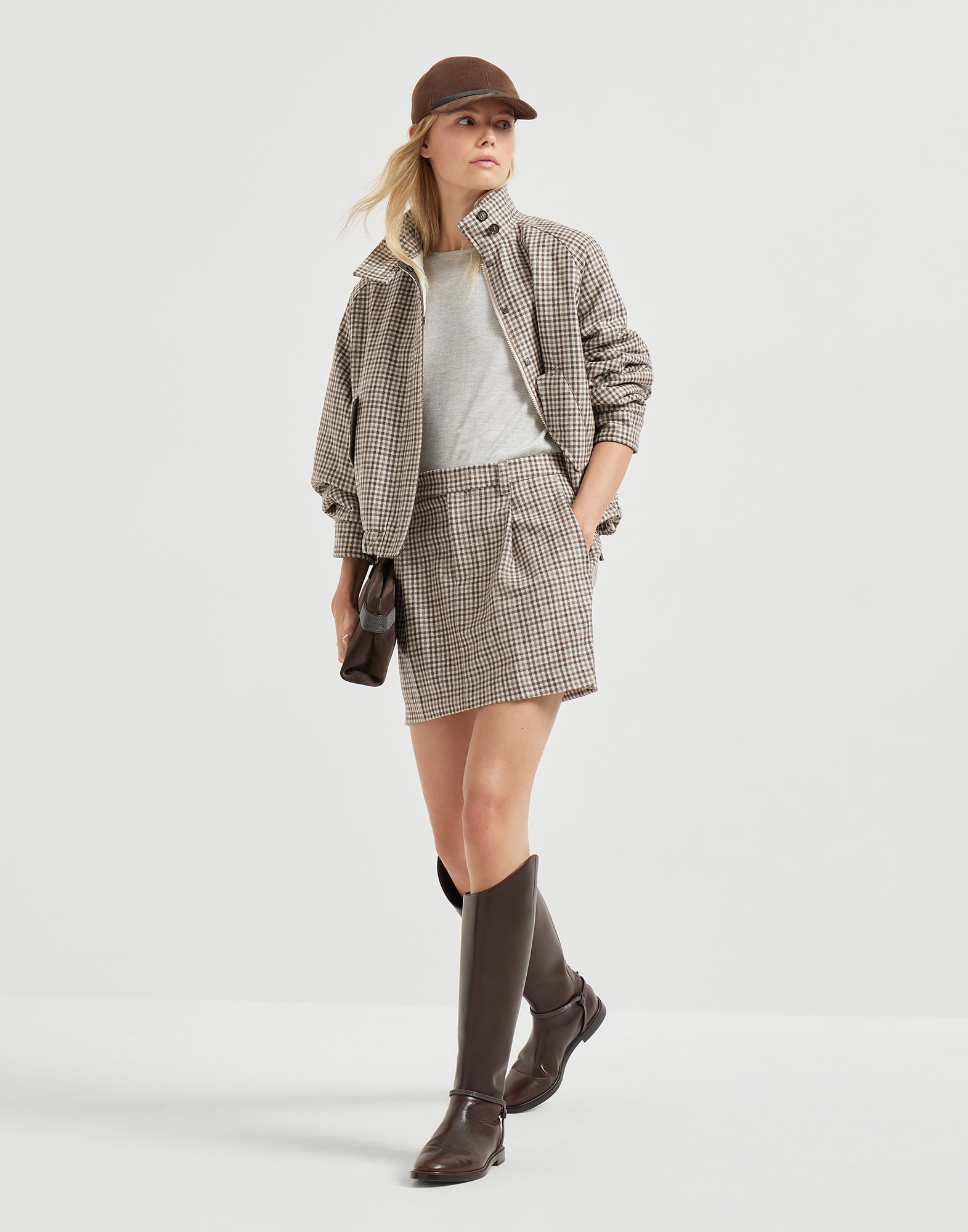 252WOUTFITCS288 image number 0