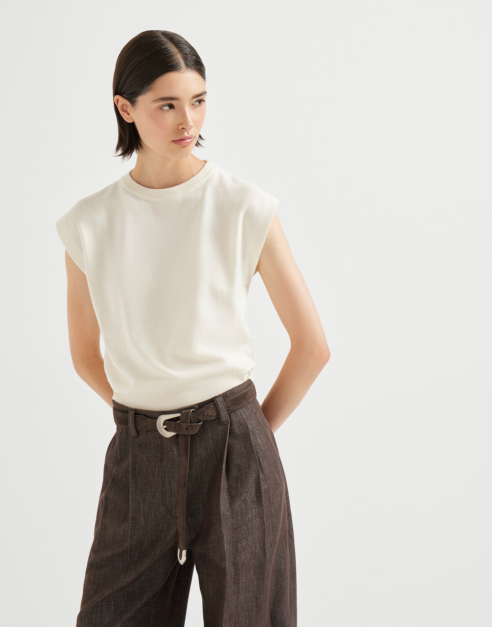 圆领针织衫 - 小编视角 - 正面观看 - 全屏观看