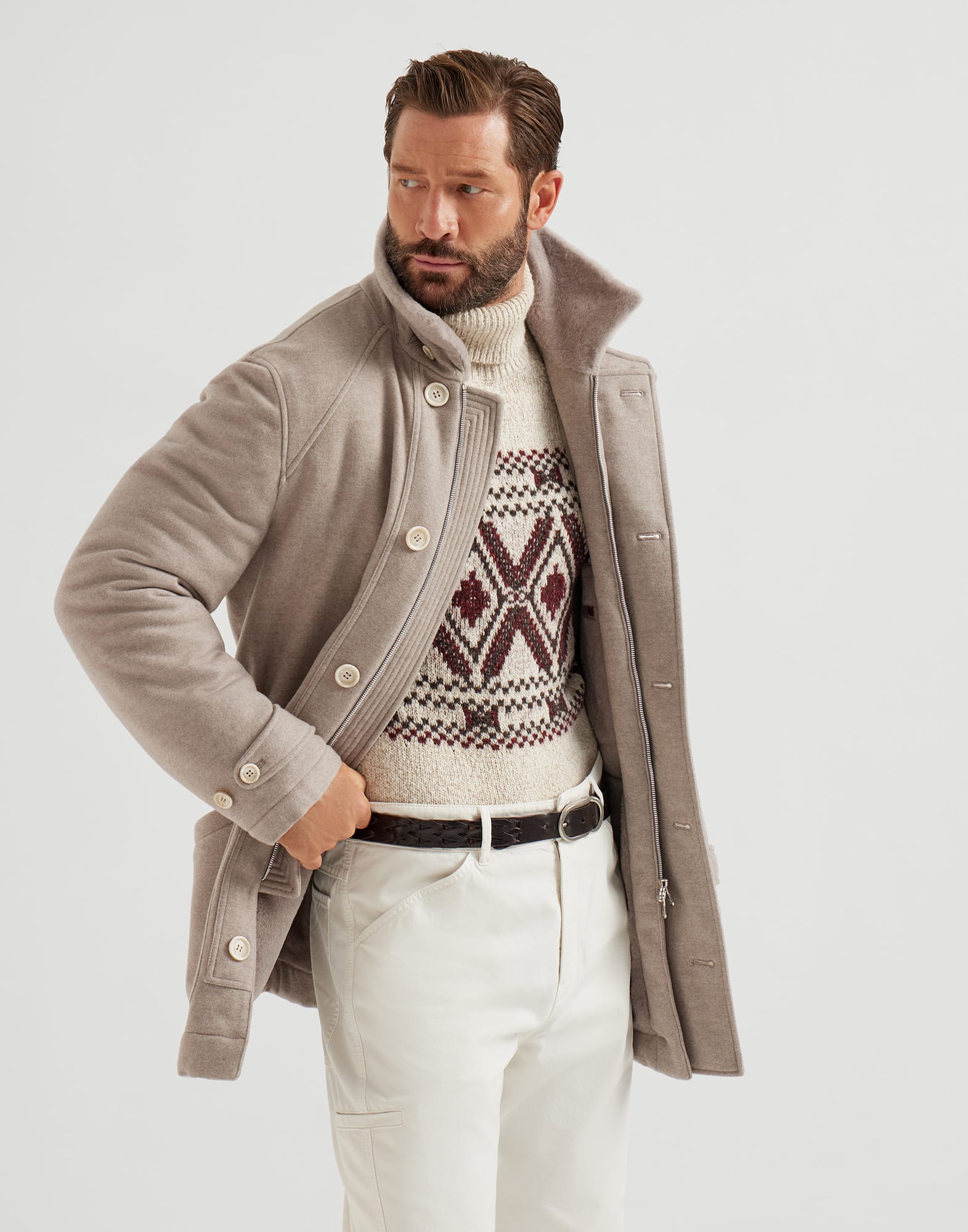 军装风格大衣 - 正面视角 - 正面观看 - 全屏观看