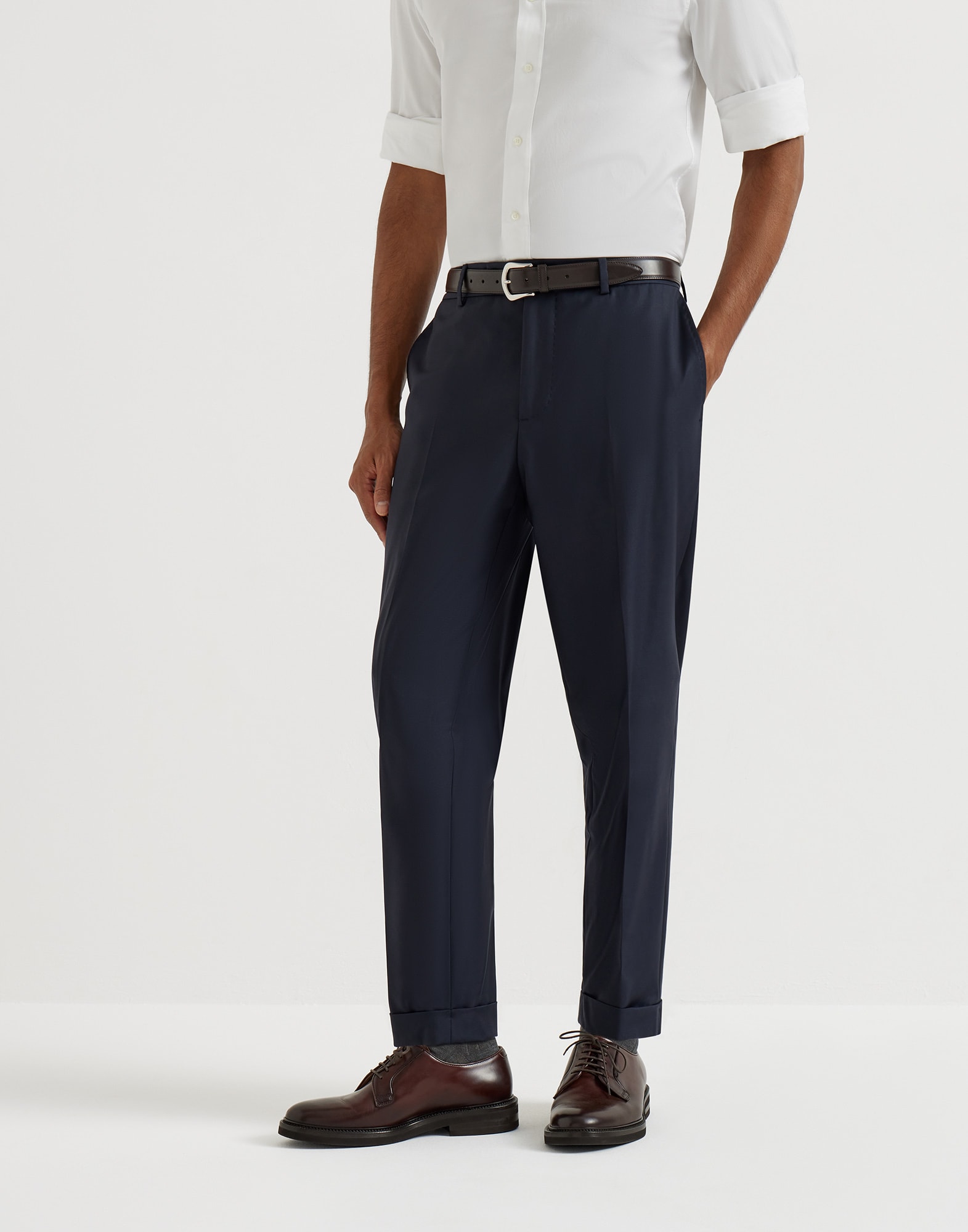 Брюки без защипов - Вид спереди - Посмотреть во весь экран