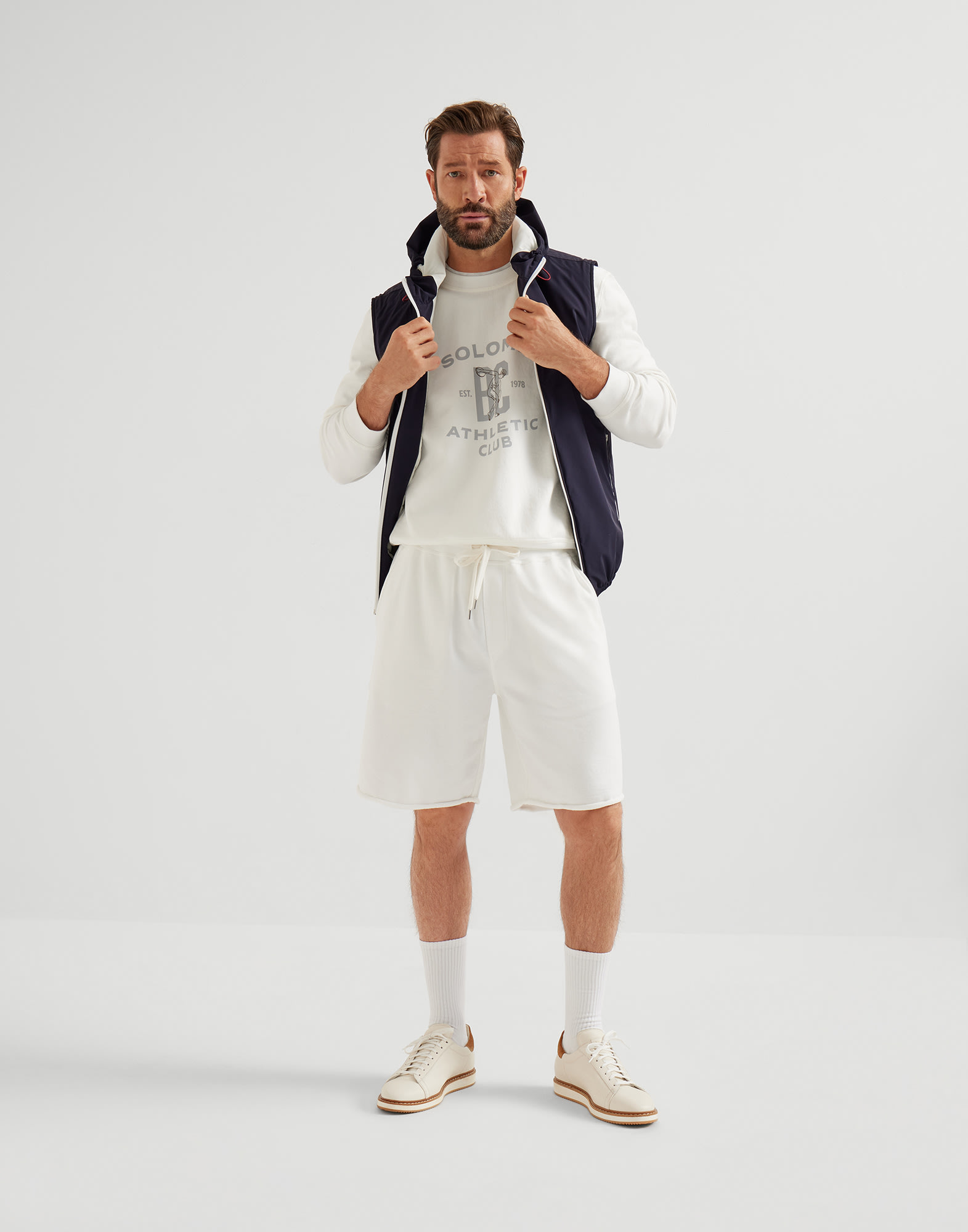 Sweatshirt - Full look - View Full Screen