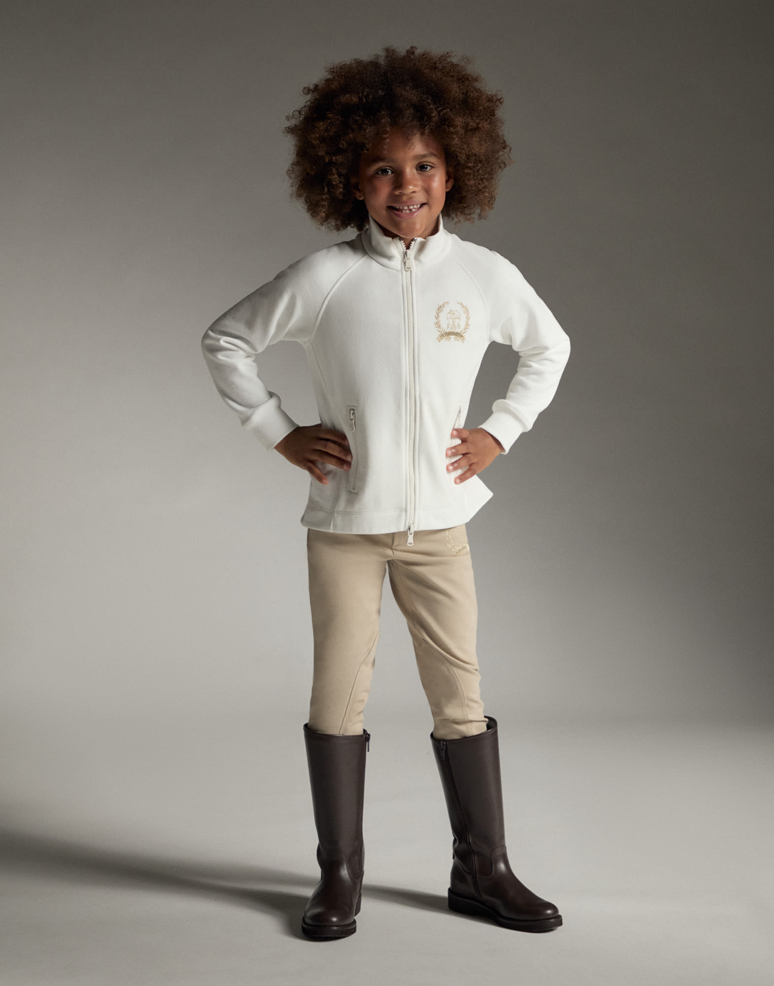 252FOUTFITTRAVEL5 image number 0