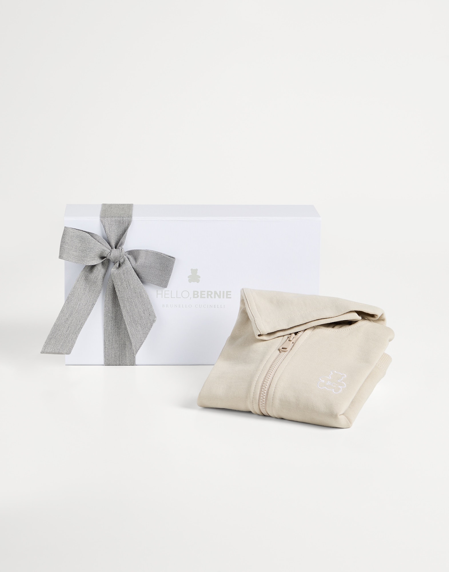 탑웨어 - 전체 룩 보기 - 전체 화면으로 보기