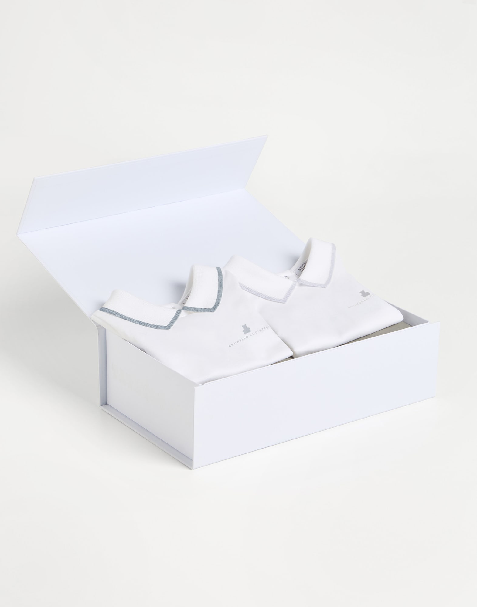 哈衣 - 全身视角 - 正面观看 - 全屏观看