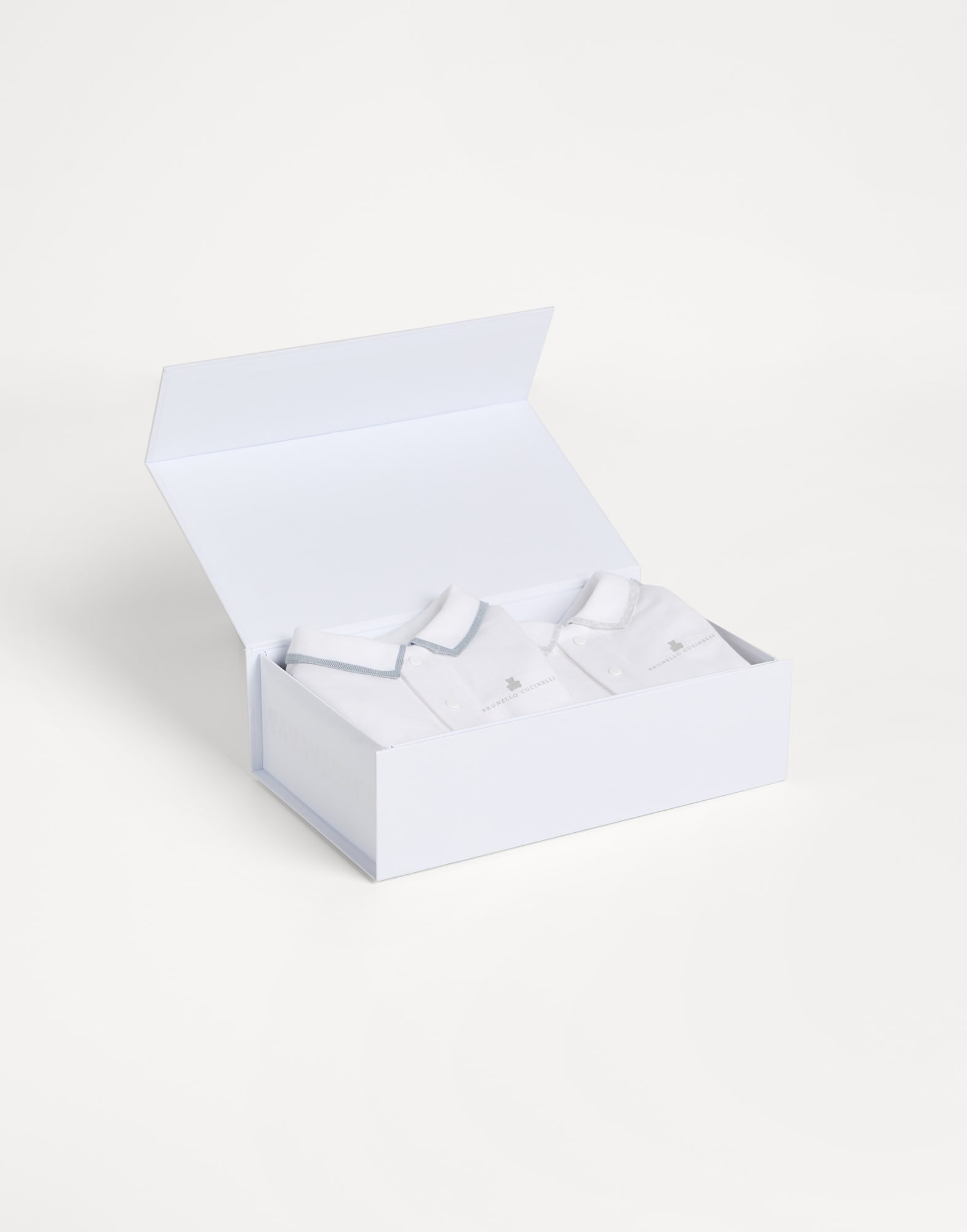 哈衣 - 全身视角 - 正面观看 - 全屏观看