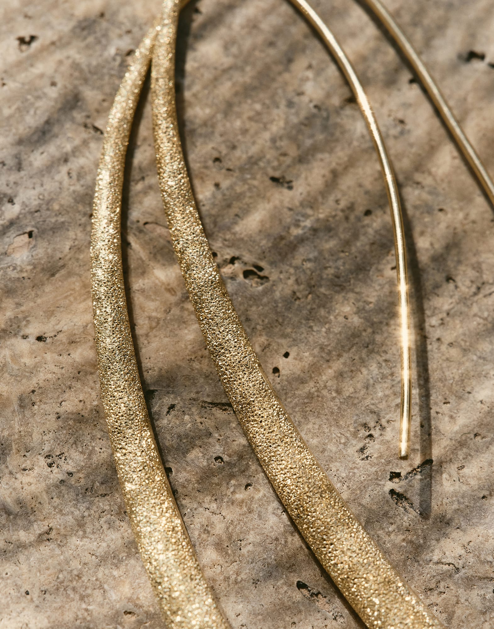 Earrings - Detail view - View Full Screen