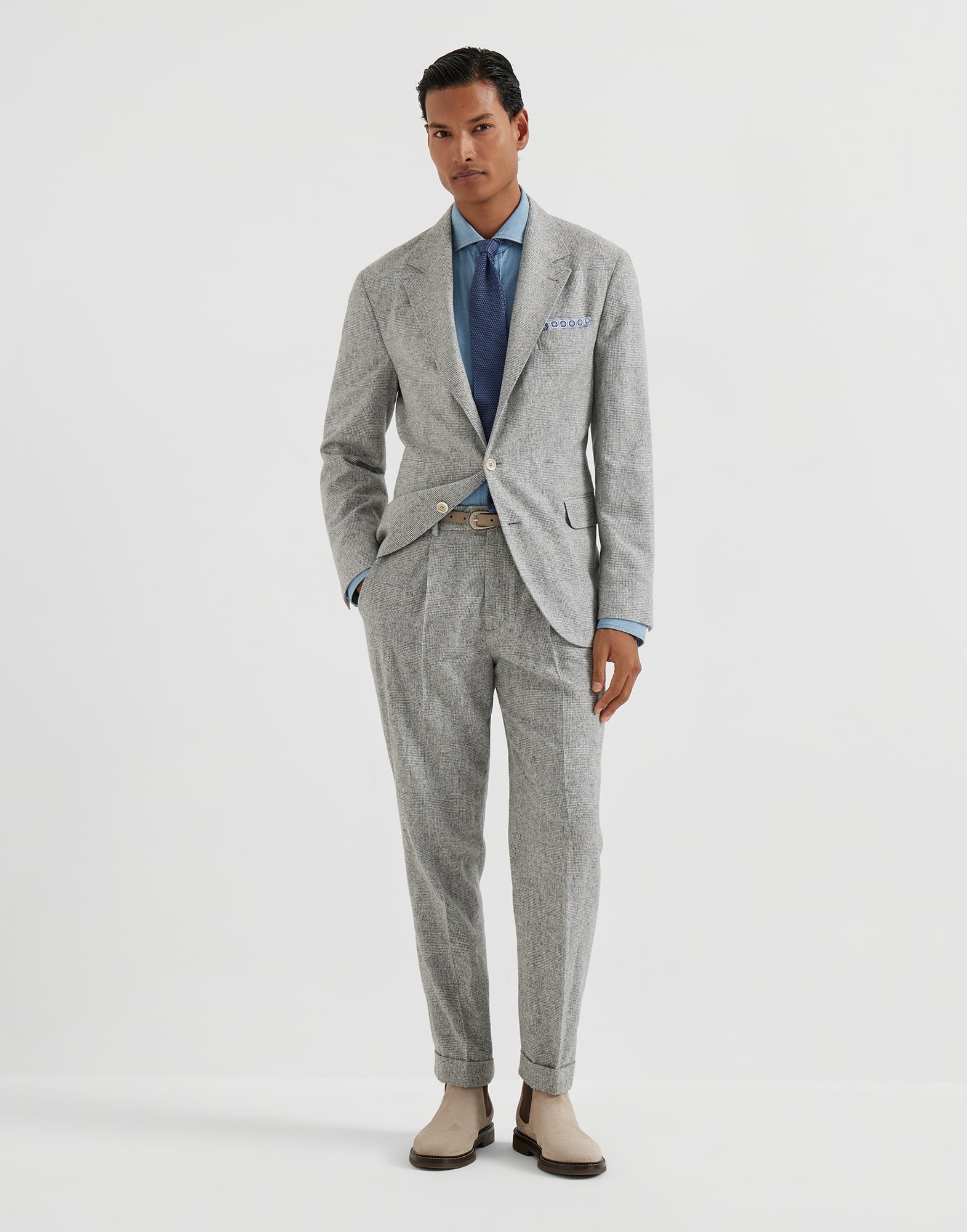 252MOUTFITEXTRAABITI25 image number 0