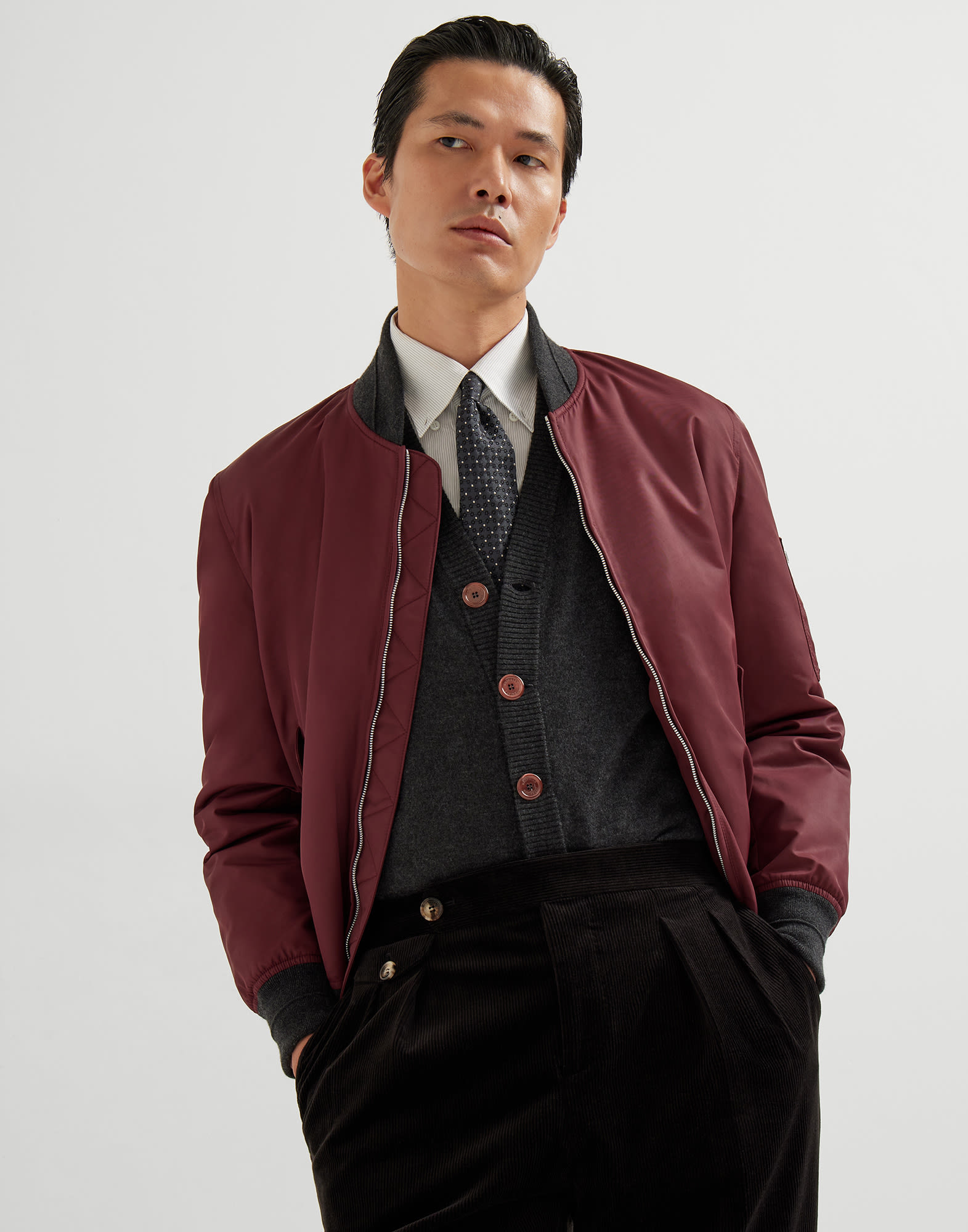 Cardigan Boutonné - Vue éditoriale - Afficher en plein écran