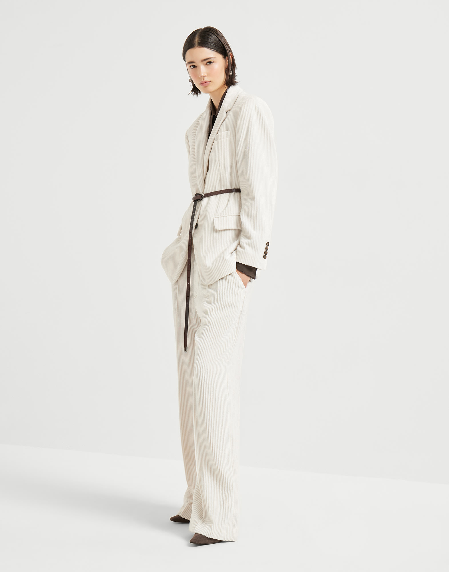 252WOUTFITTWINWEAR7 image number 0