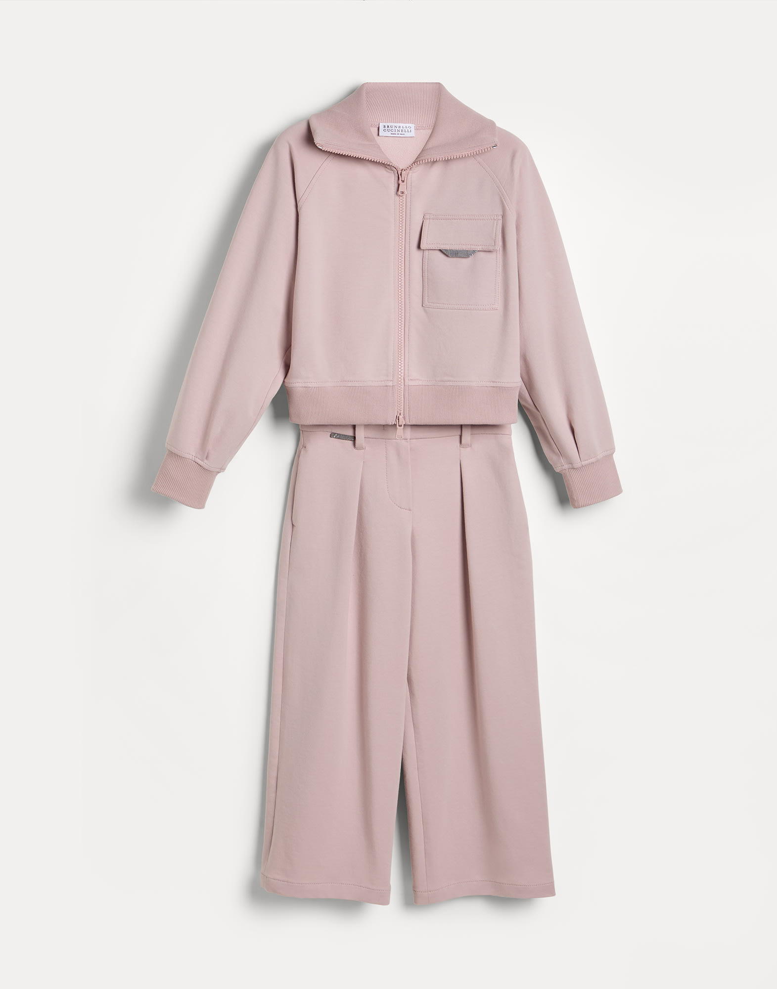 252FOUTFITTRAVEL1 image number 0