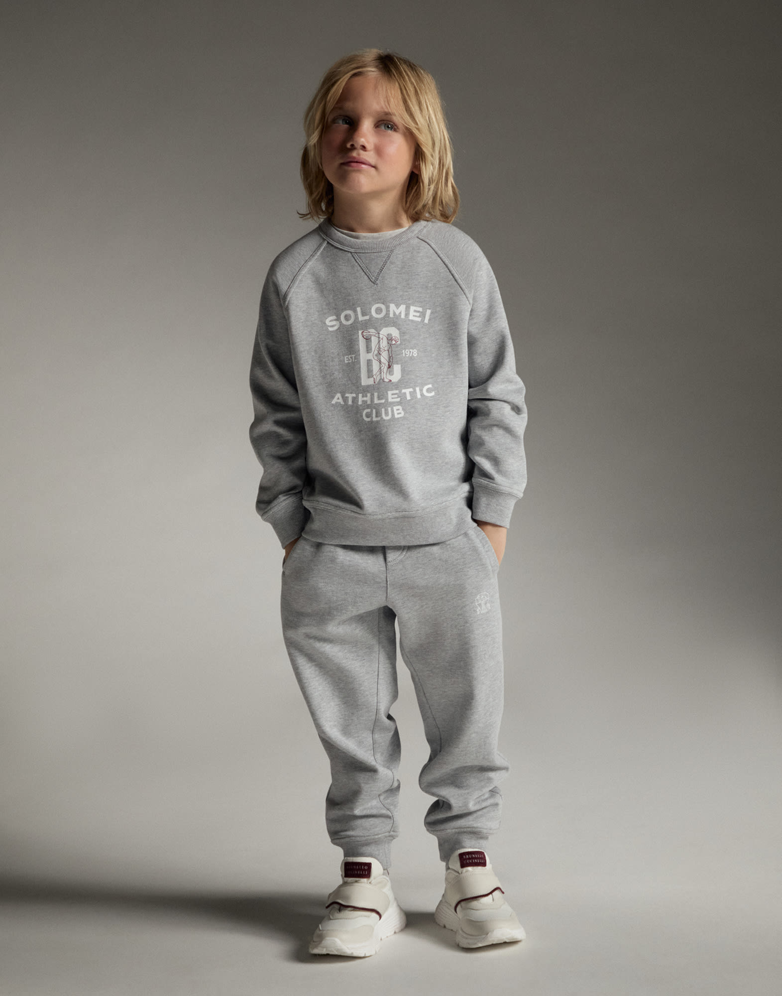 252HOUTFITATRAVEL6 image number 0