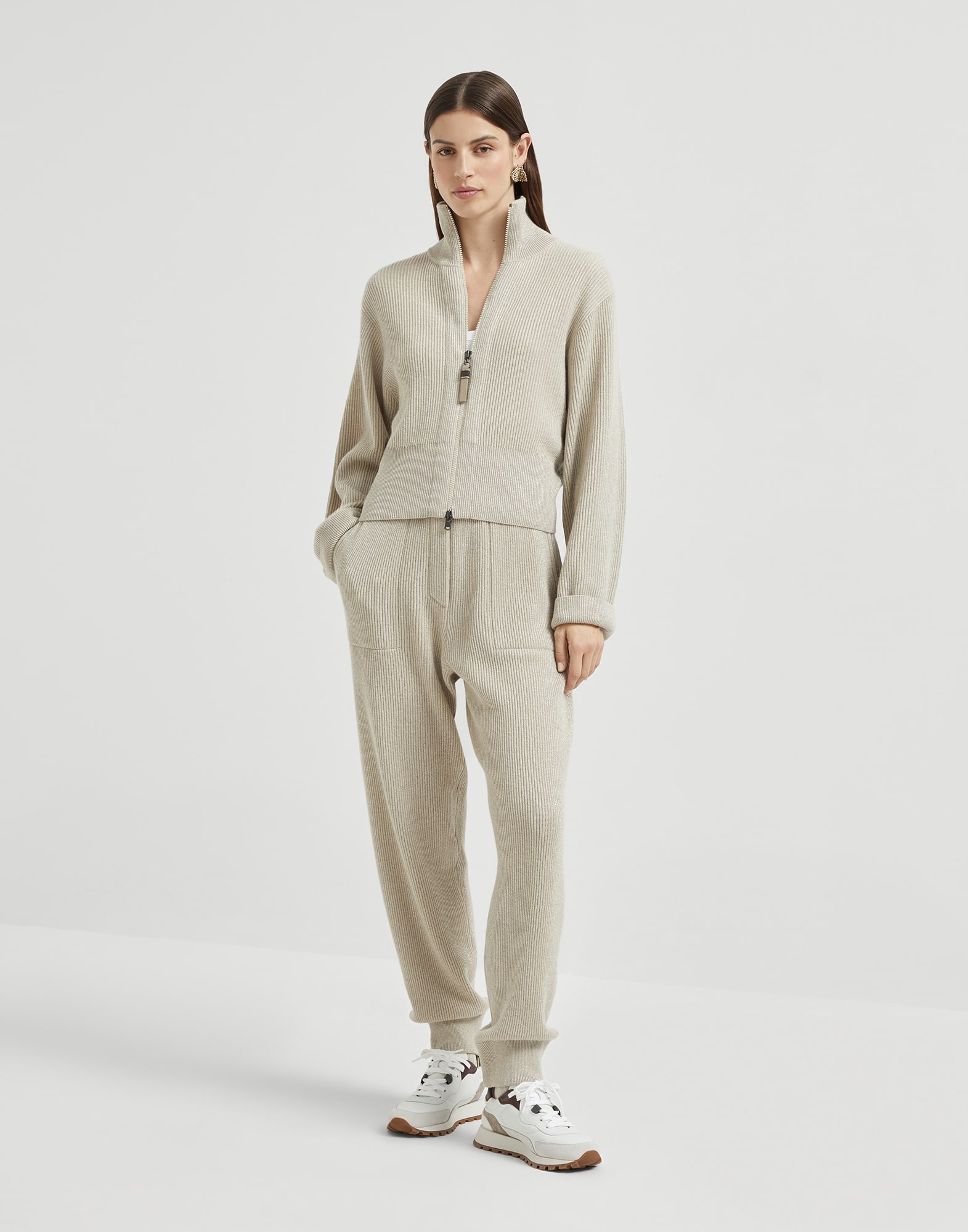 252WOUTFITTWINWEAR31 image number 0