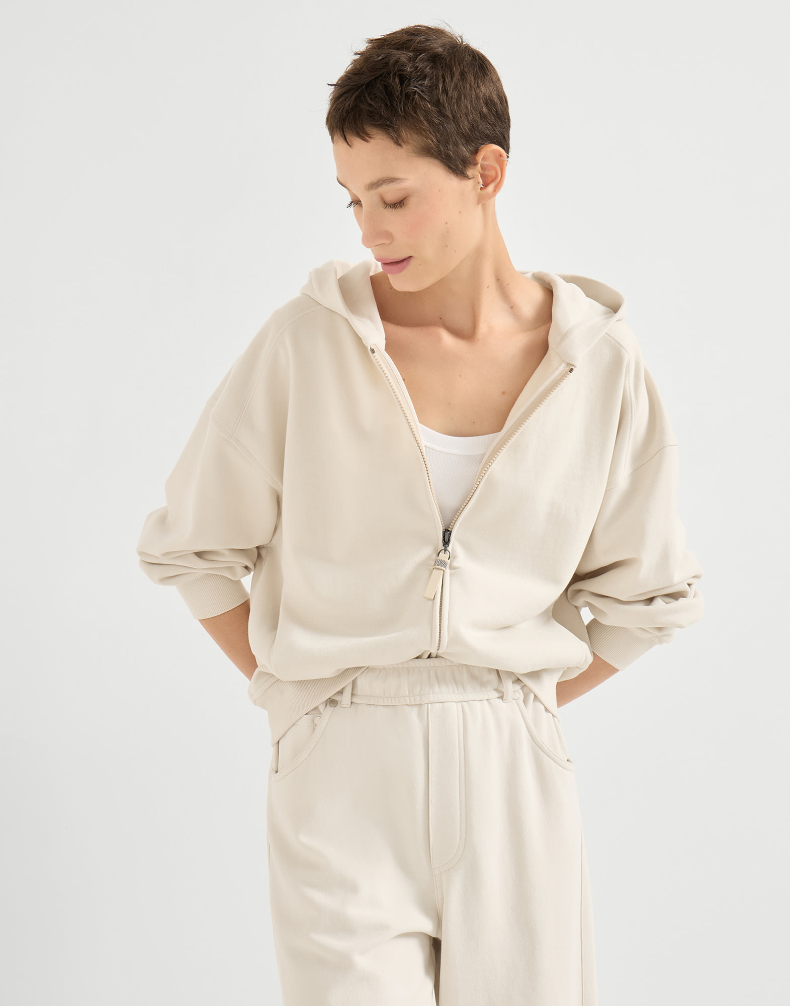 Толстовка - Редакционная фотография - Посмотреть во весь экран