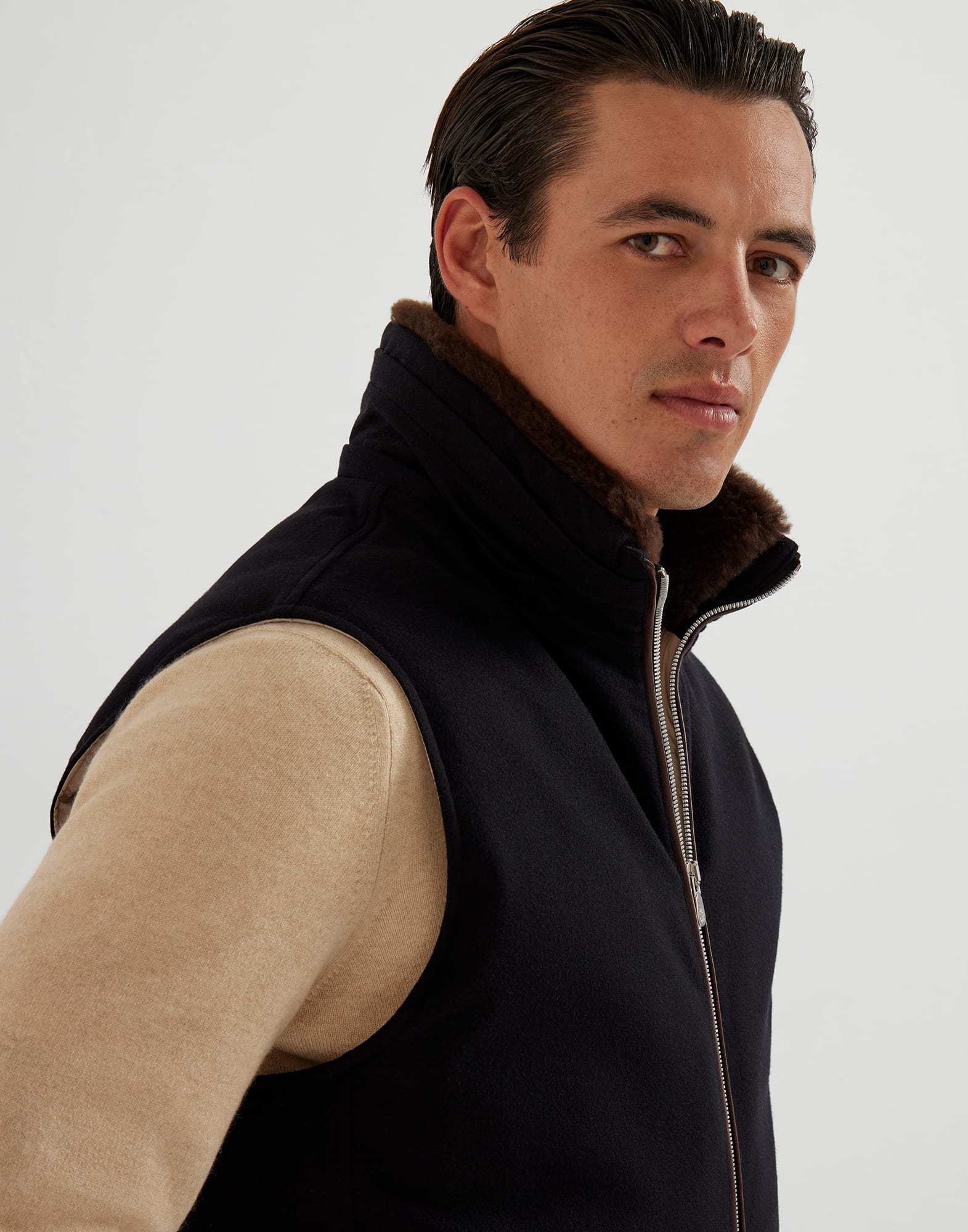 羽绒背心 - 细节视角 - 正面观看 - 全屏观看