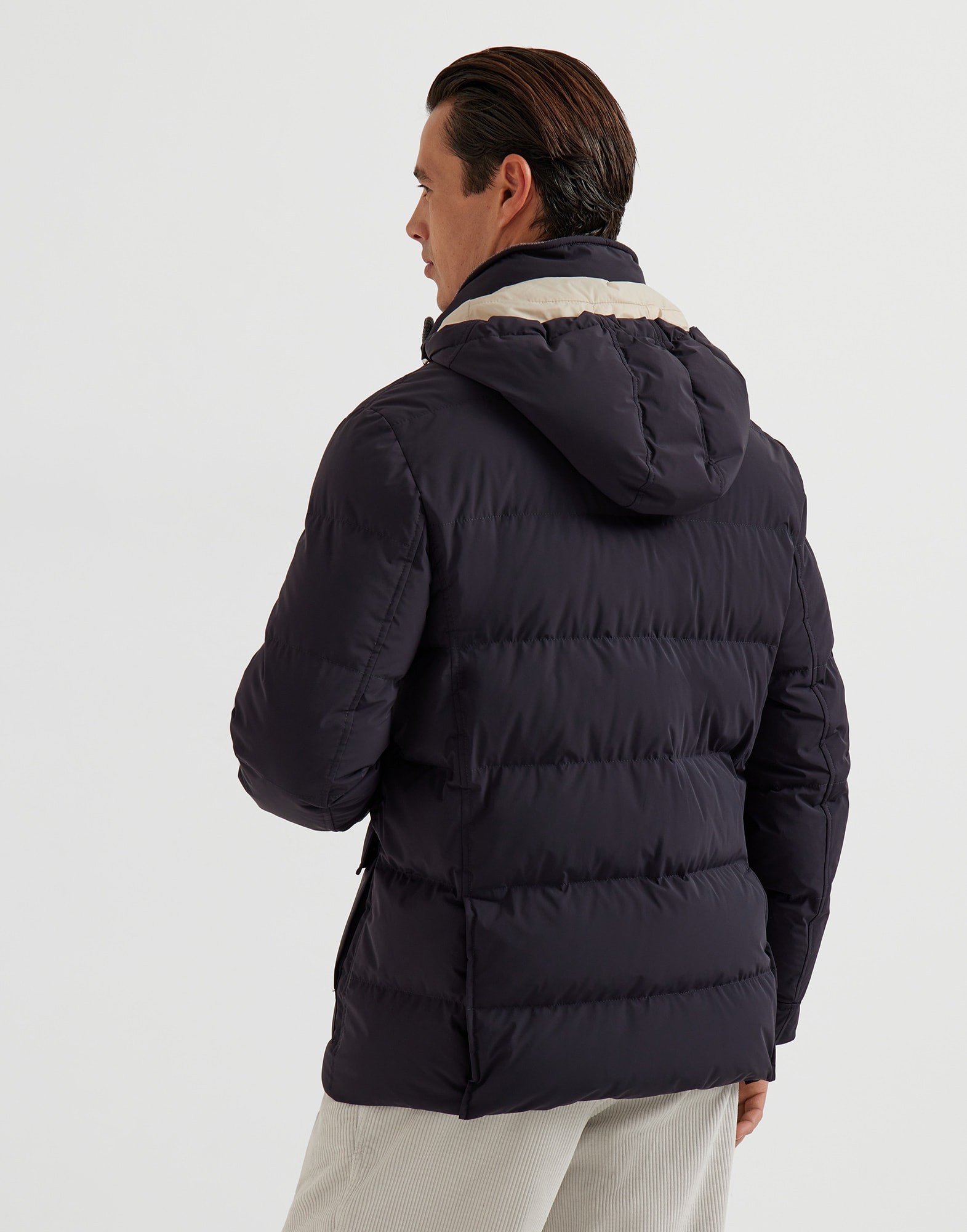 ダウンジャケット - 後ろ - 全画面表示