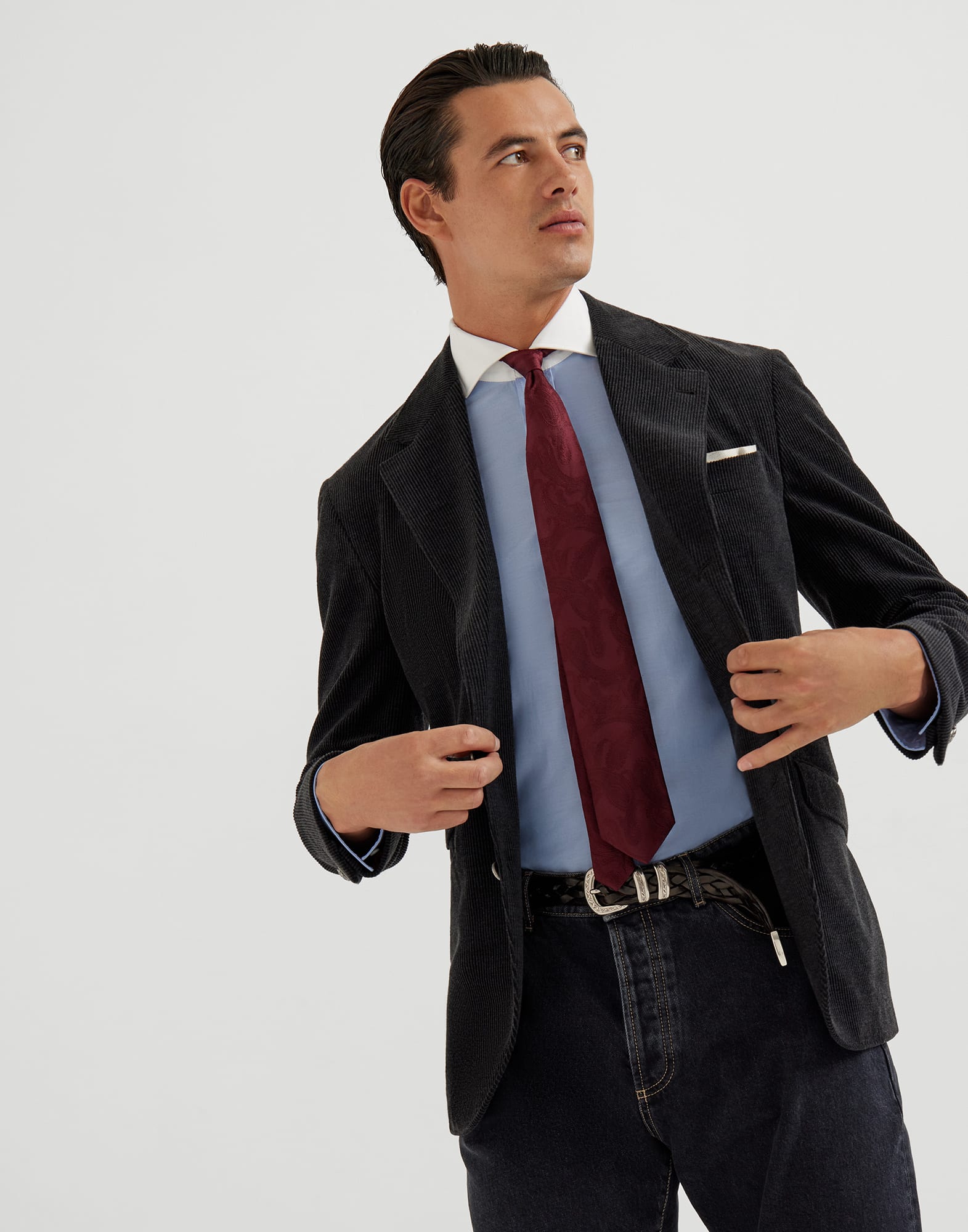 瘦身版型衬衫 - 小编视角 - 正面观看 - 全屏观看