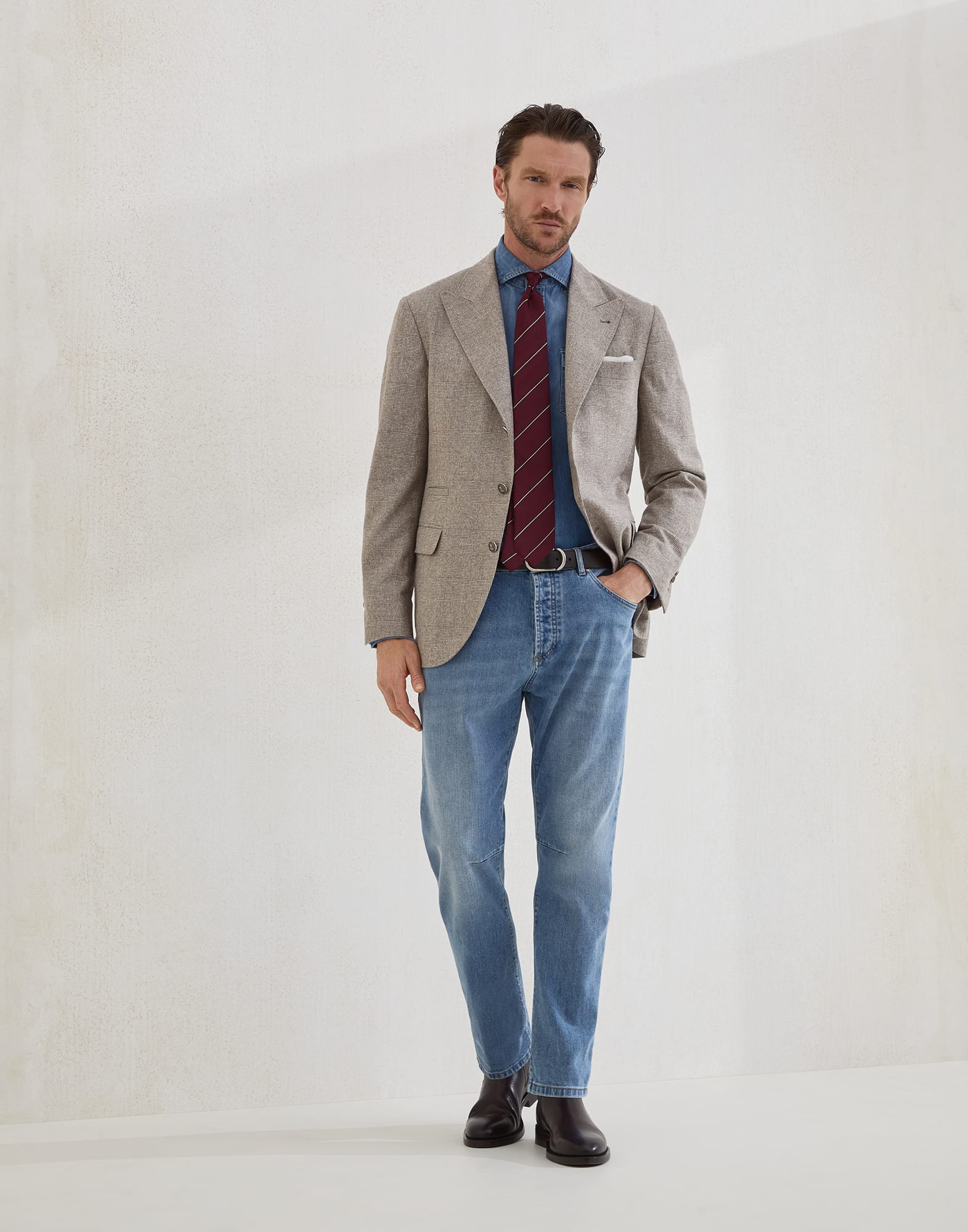 252MOUTFITCS30 image number 0