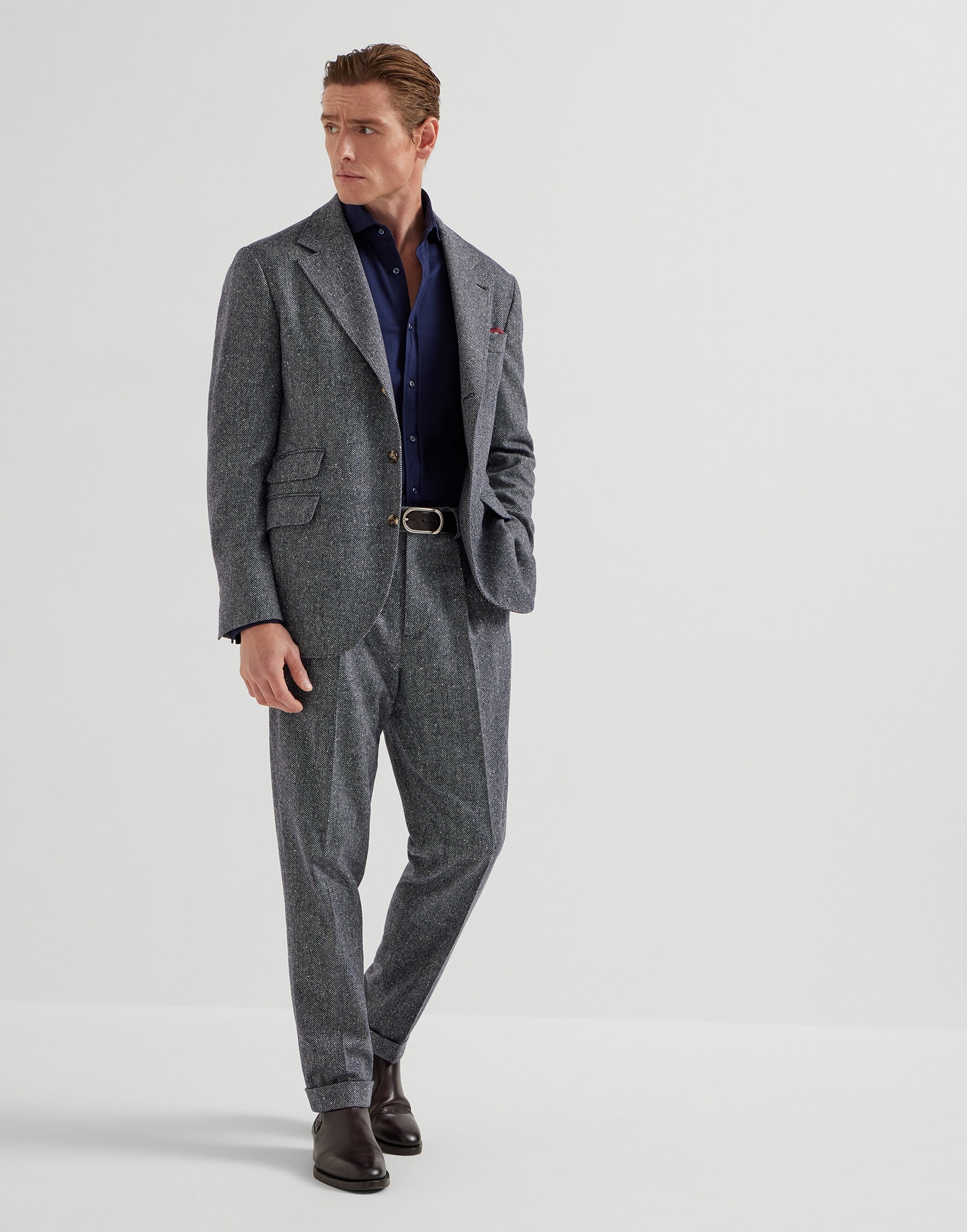 252MOUTFITCS227 image number 0