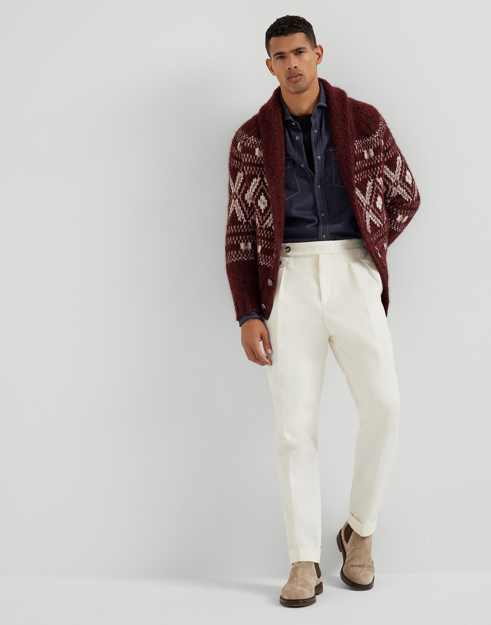 252MOUTFITCS209 image number 0