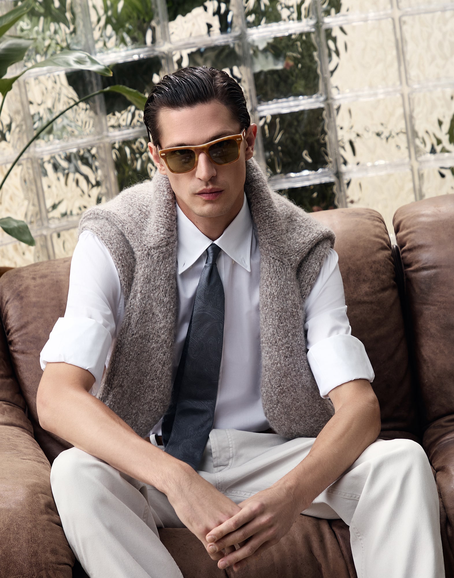 醋酸纤维 - 小编视角 - 正面观看 - 全屏观看