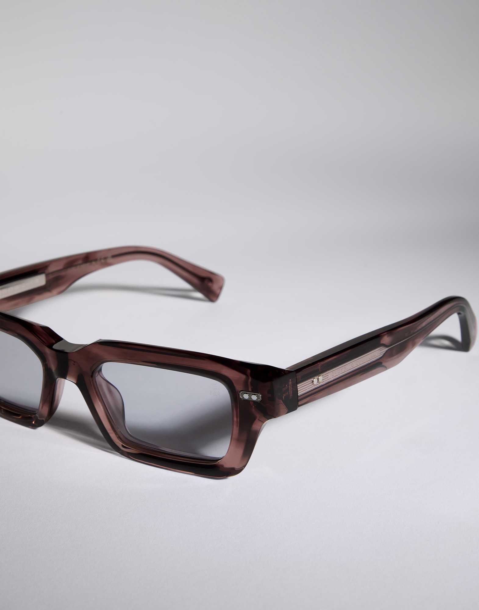 Acetate - Detail view - View Full Screen