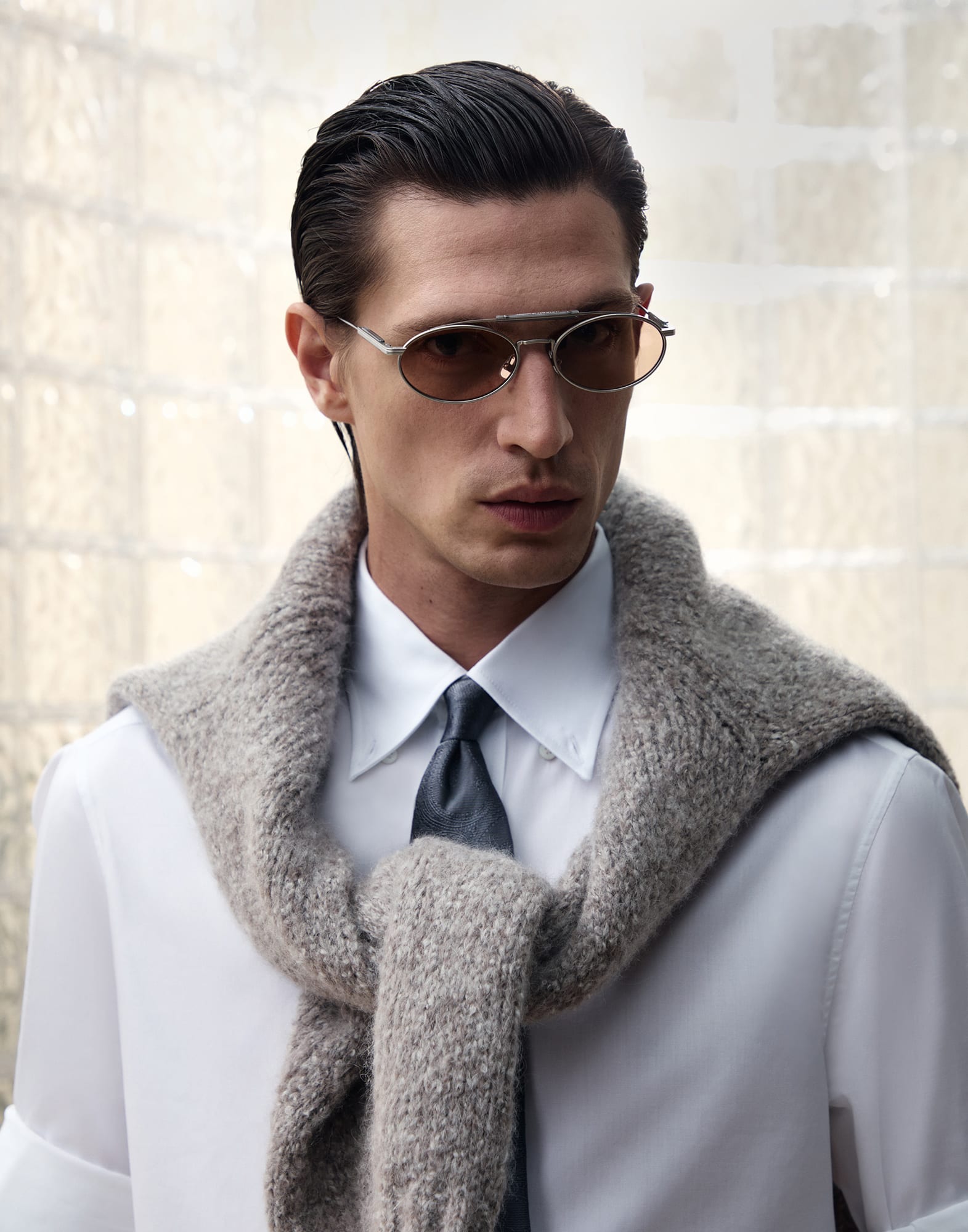 Titanium - Full look - View Full Screen