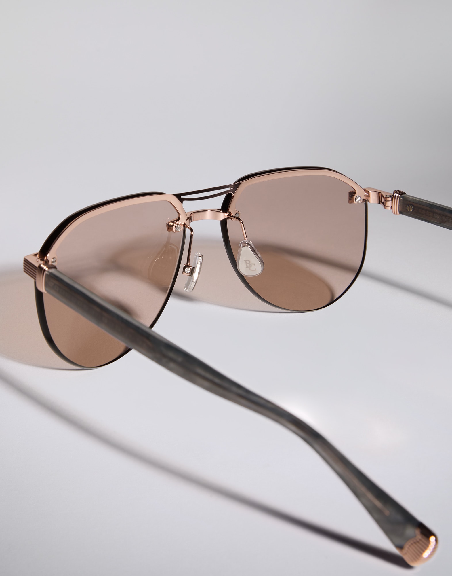 Titanium - Detail view - View Full Screen