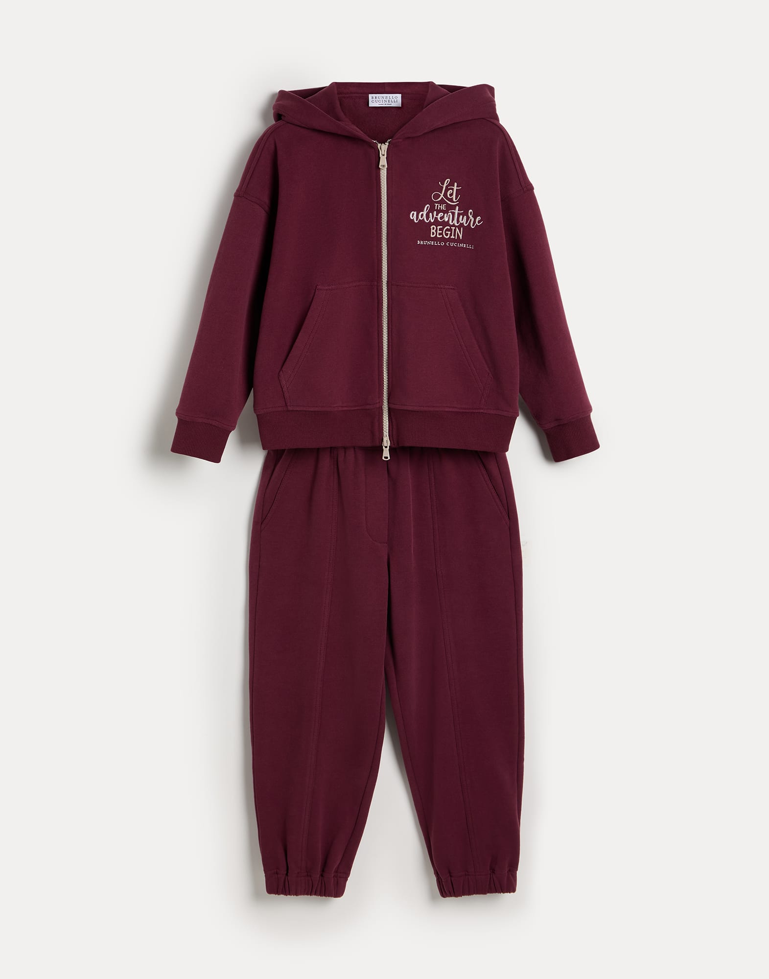 252FOUTFITTRAVEL4 image number 0