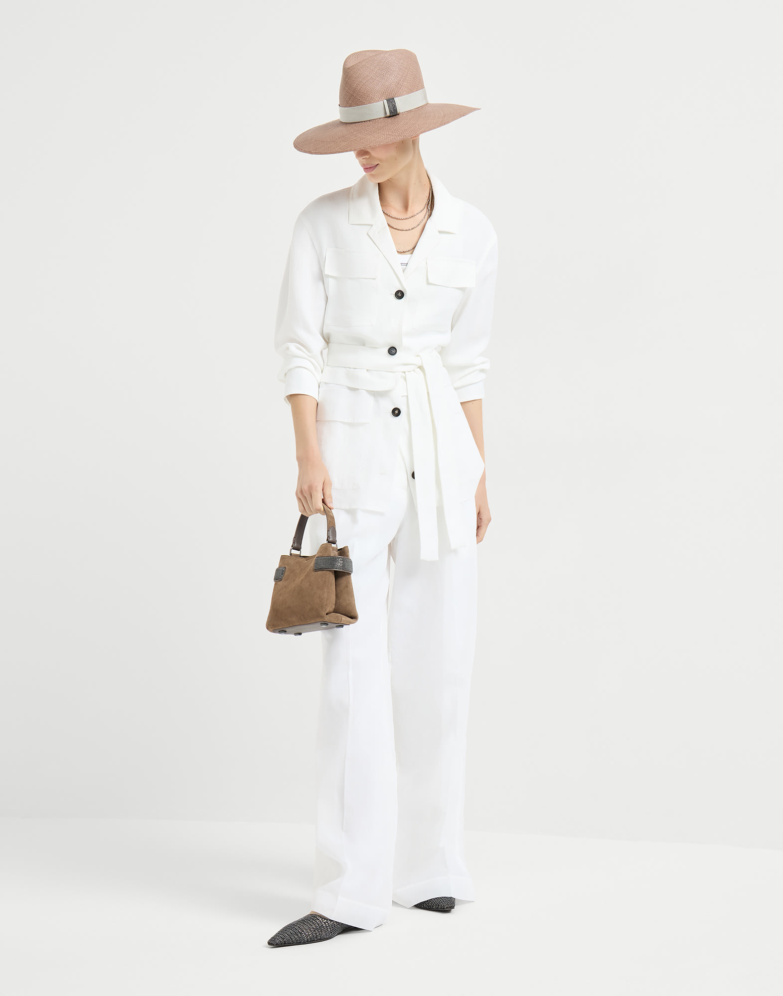 261WOUTFITCRUISE1 image number 0