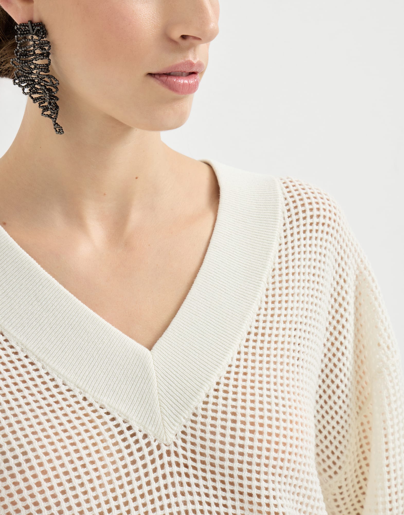 V-neck - Detail view - View Full Screen