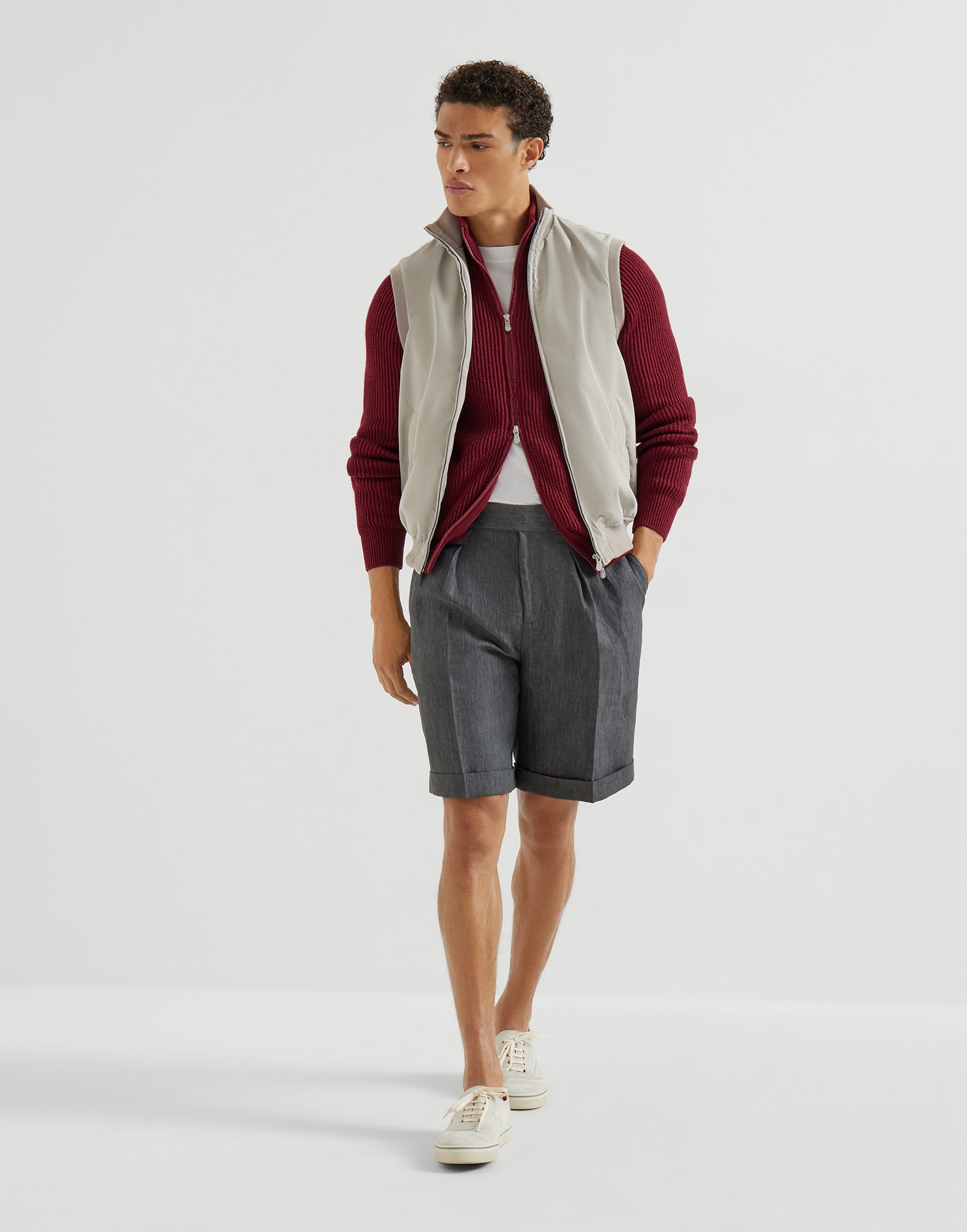 Down Vest - Full look - View Full Screen