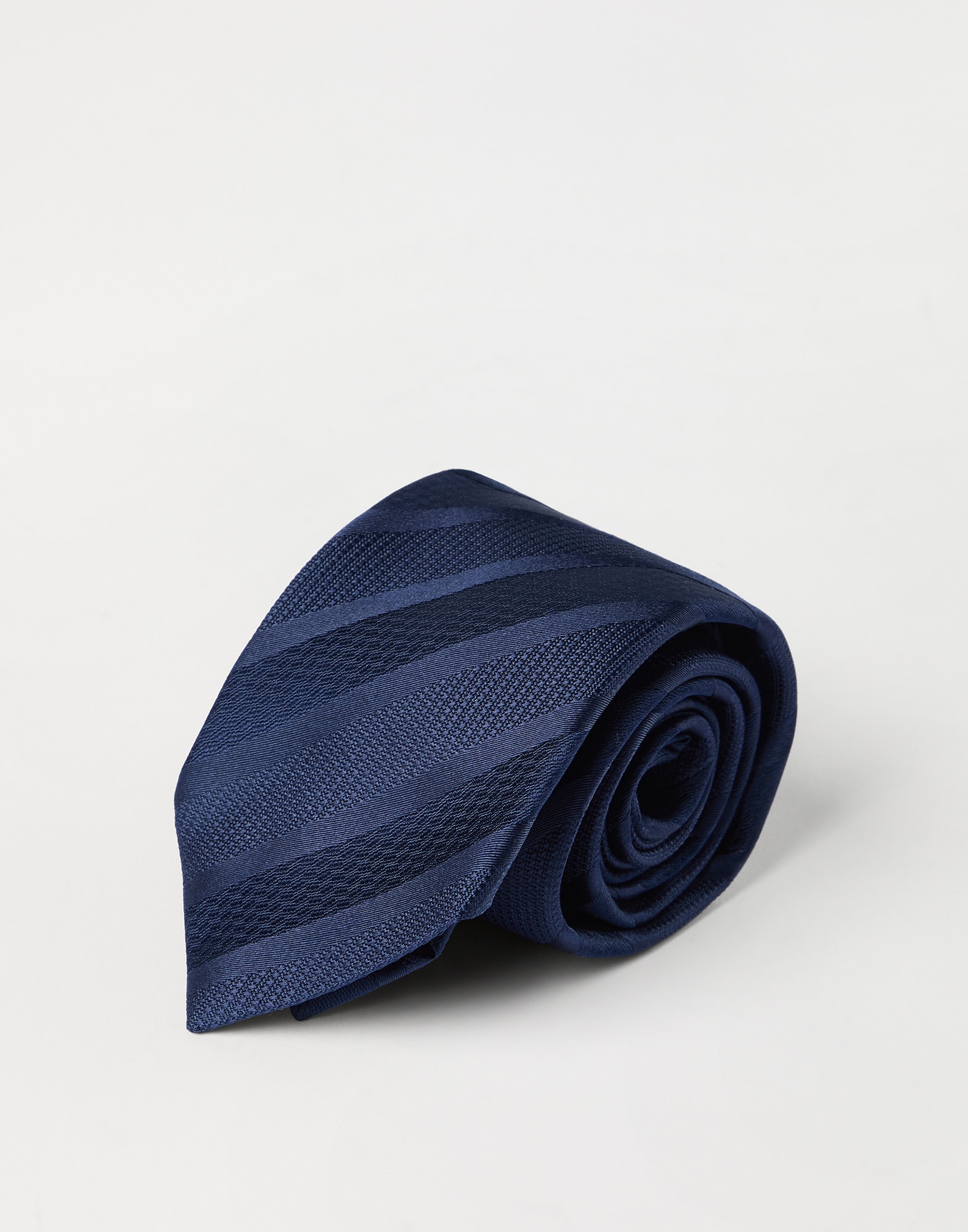 Tie - Detail view - View Full Screen